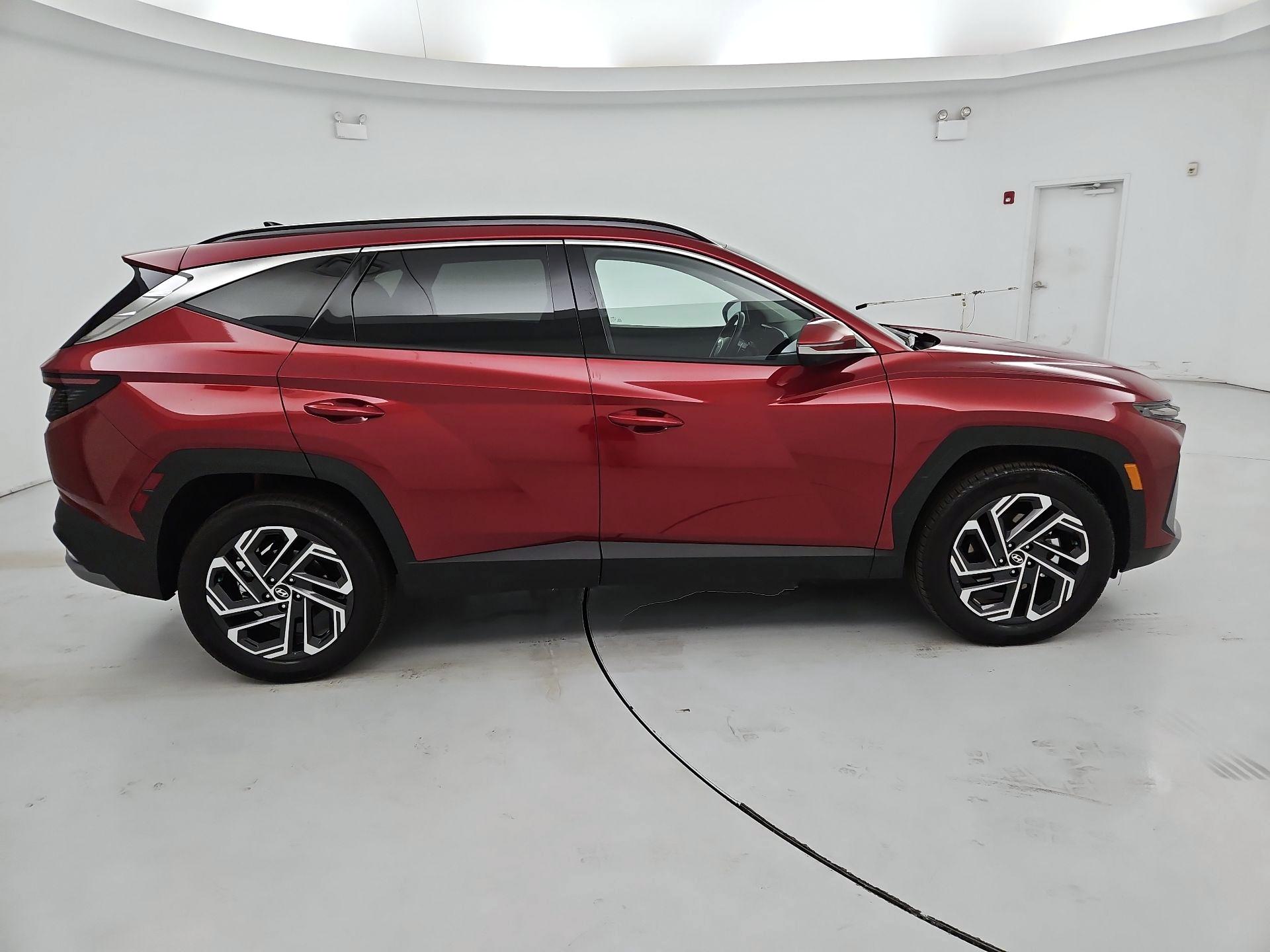 Thumbnail: 2025 Hyundai Tucson - 4