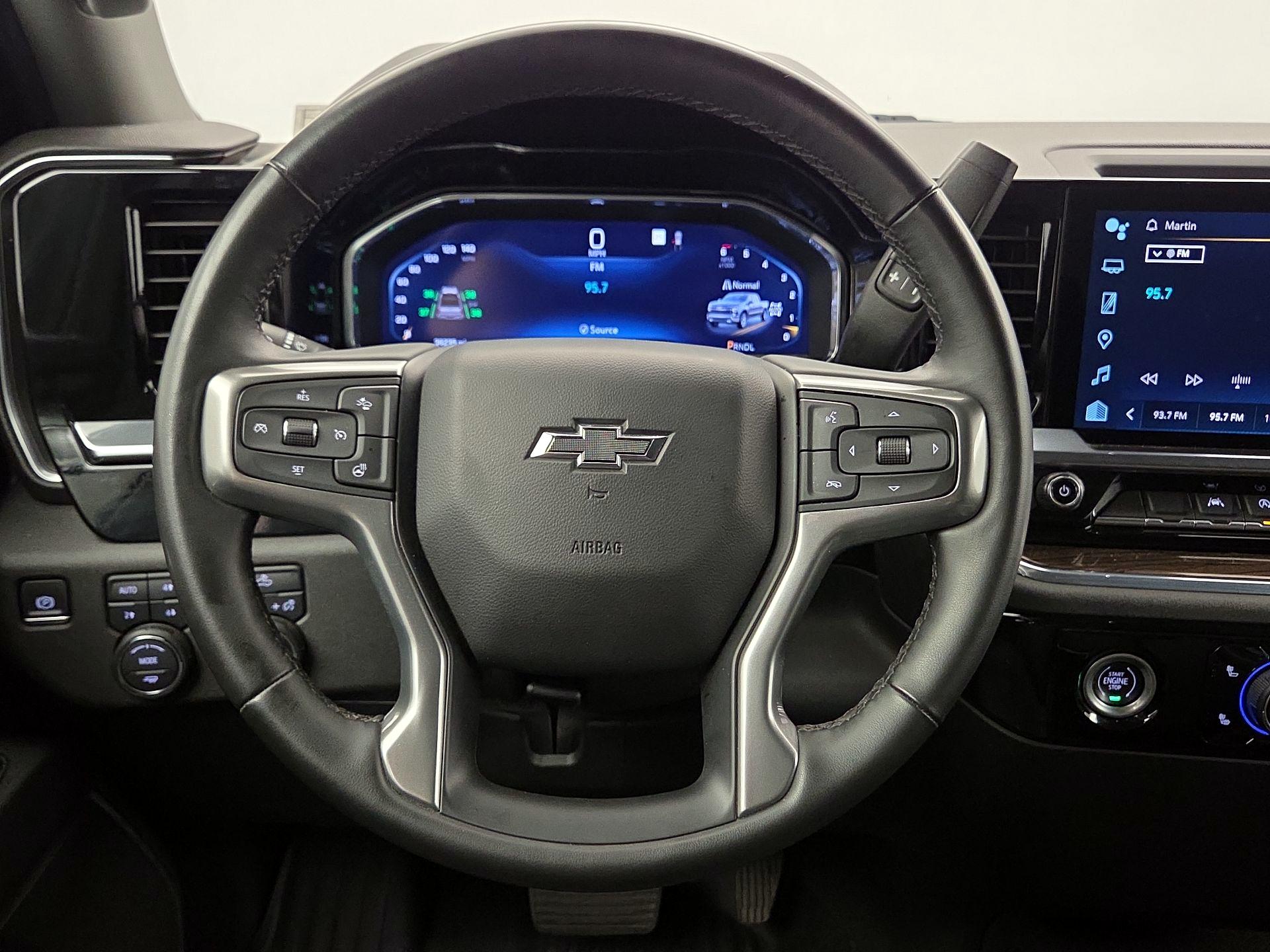 Thumbnail: 2024 Chevrolet Silverado 1500 - 10