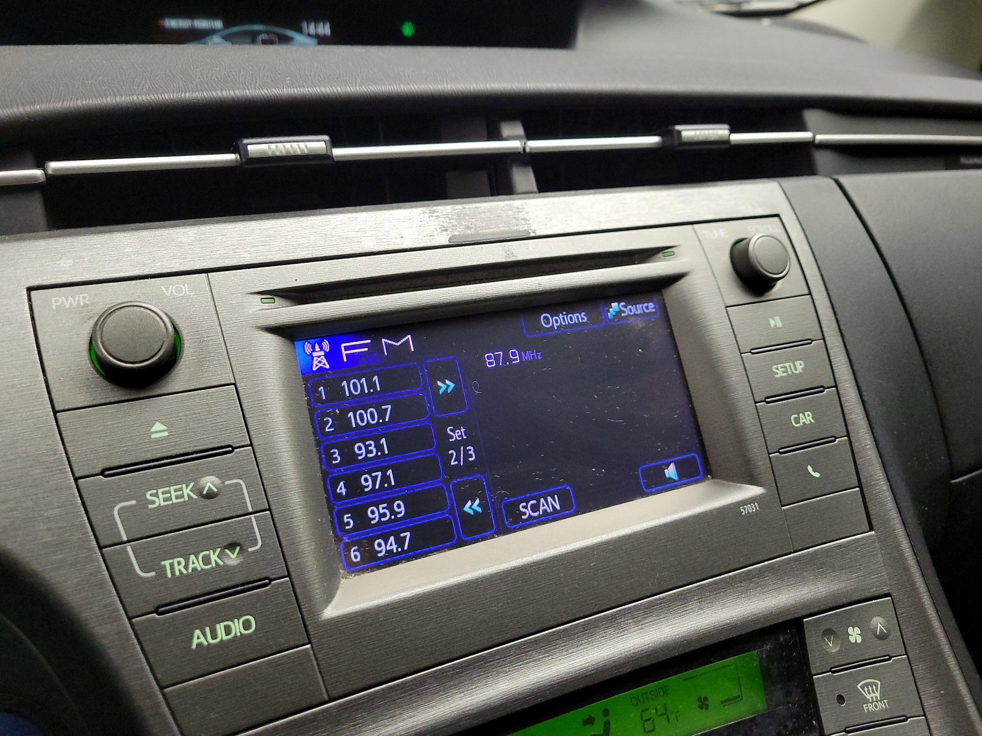 Thumbnail: 2014 Toyota Prius - 14
