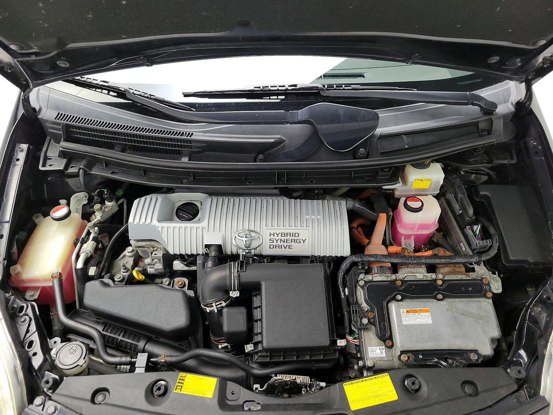 Thumbnail: 2014 Toyota Prius - 20