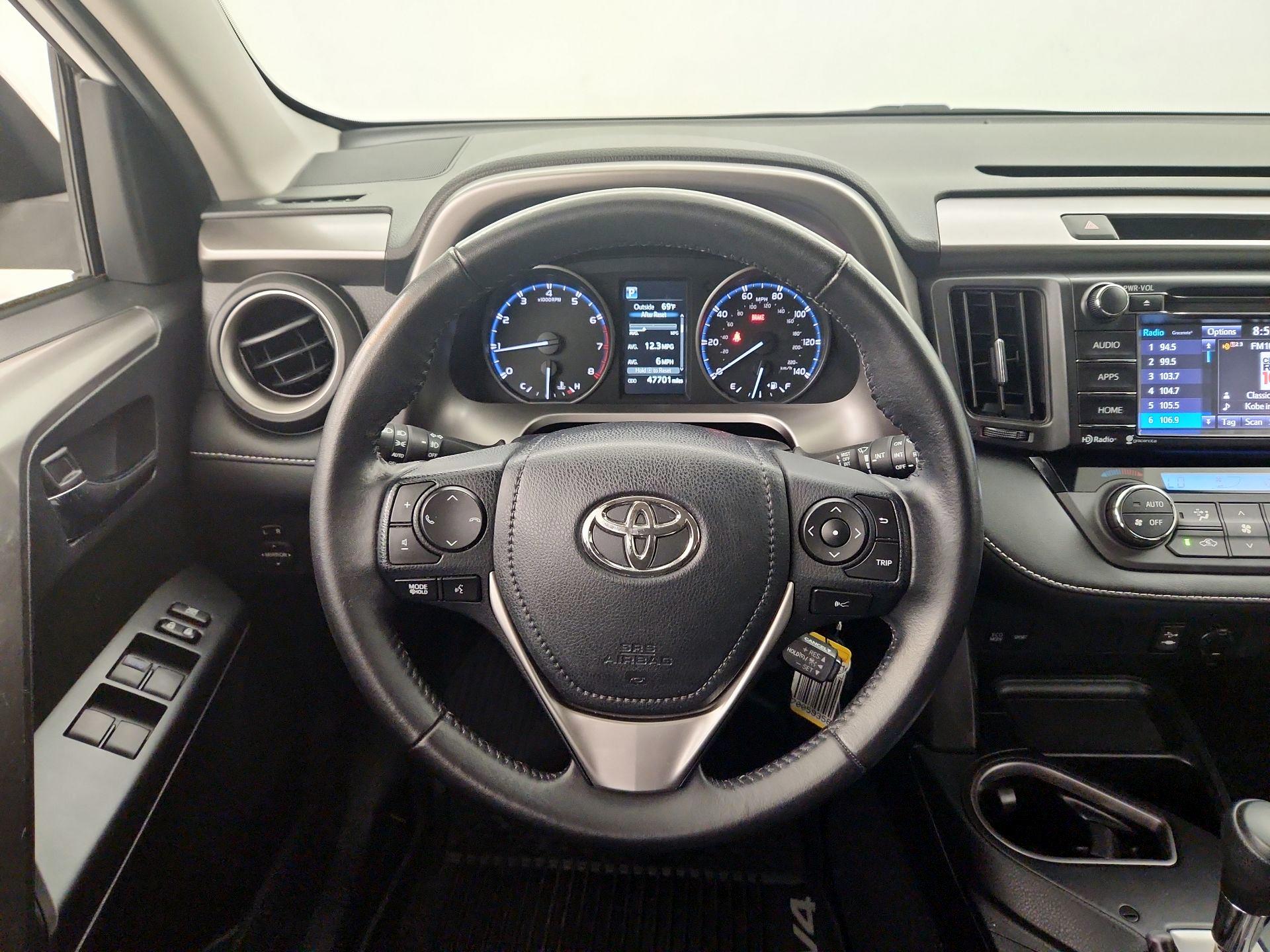 Thumbnail: 2017 Toyota RAV4 - 10