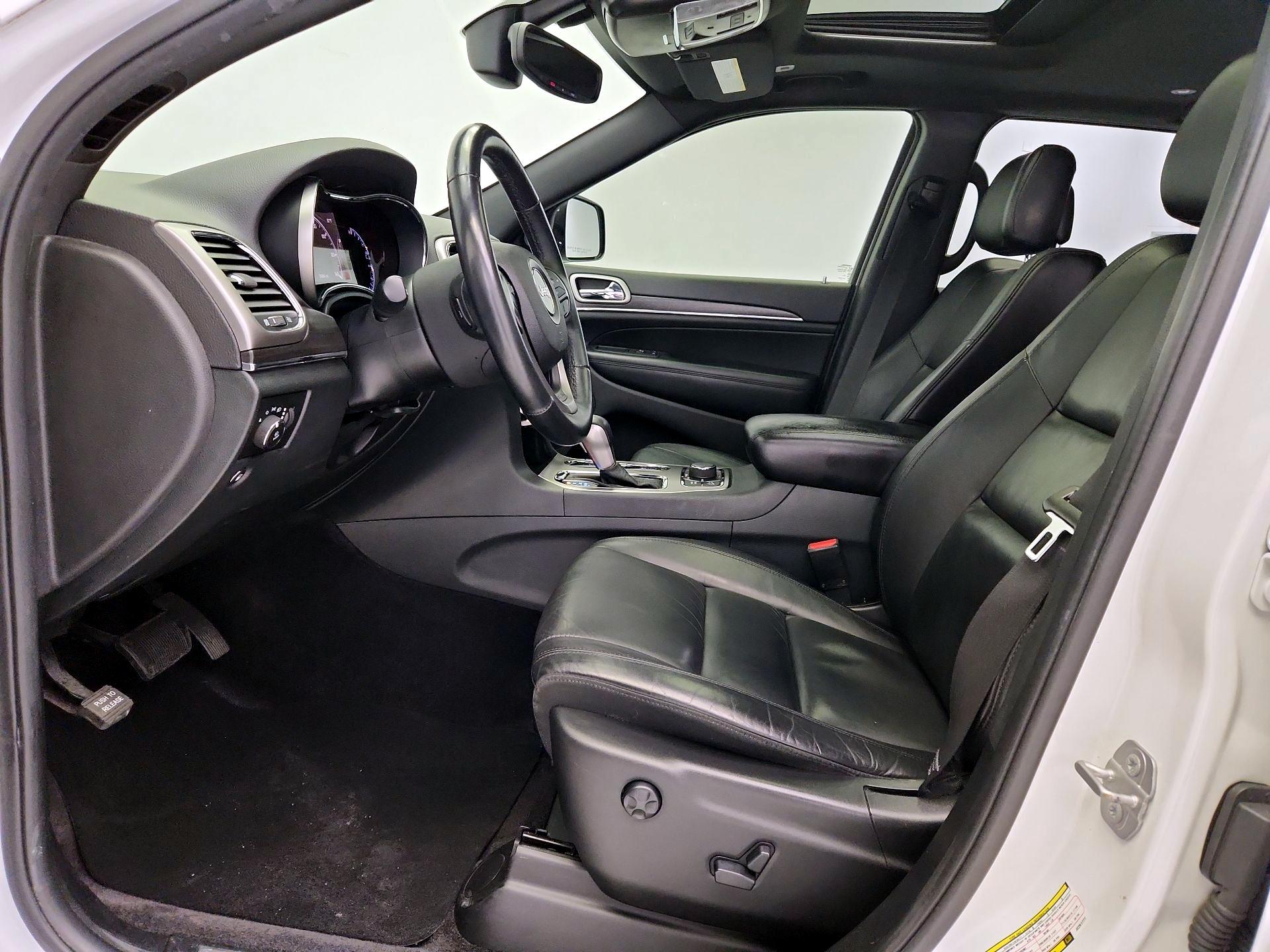 Thumbnail: 2018 Jeep Grand Cherokee - 11