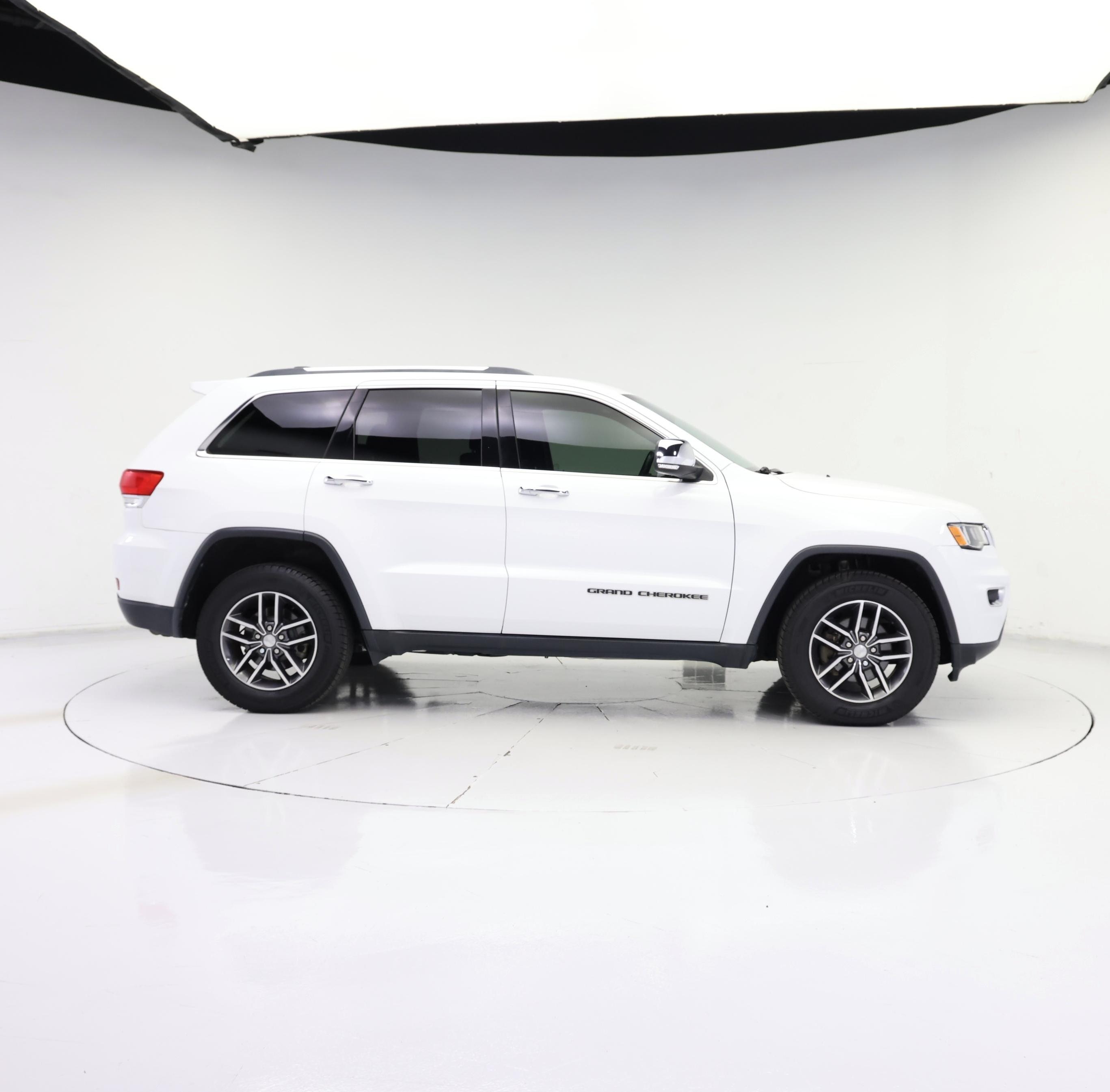 Thumbnail: 2018 Jeep Grand Cherokee - 7