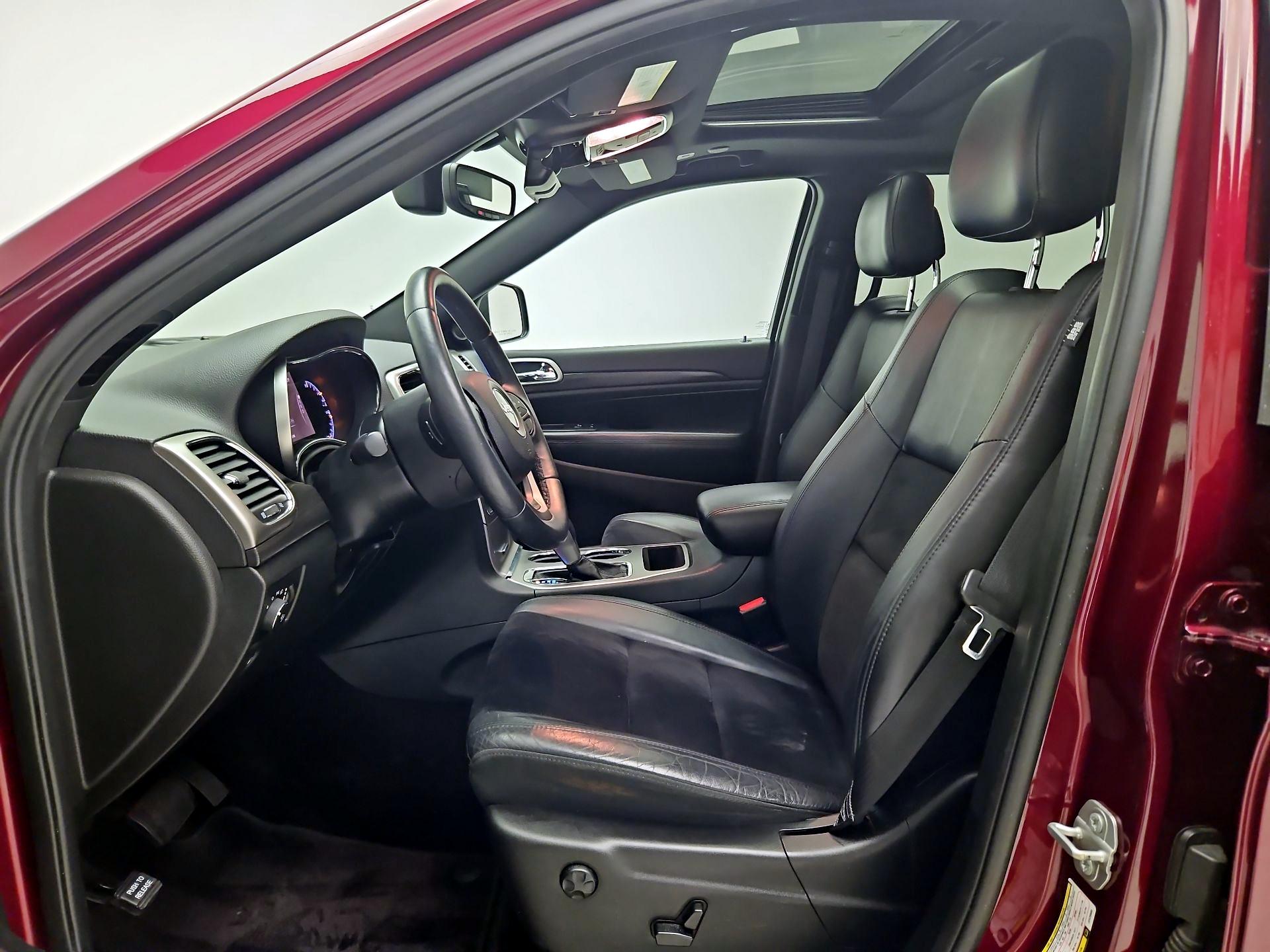 Thumbnail: 2018 Jeep Grand Cherokee - 11