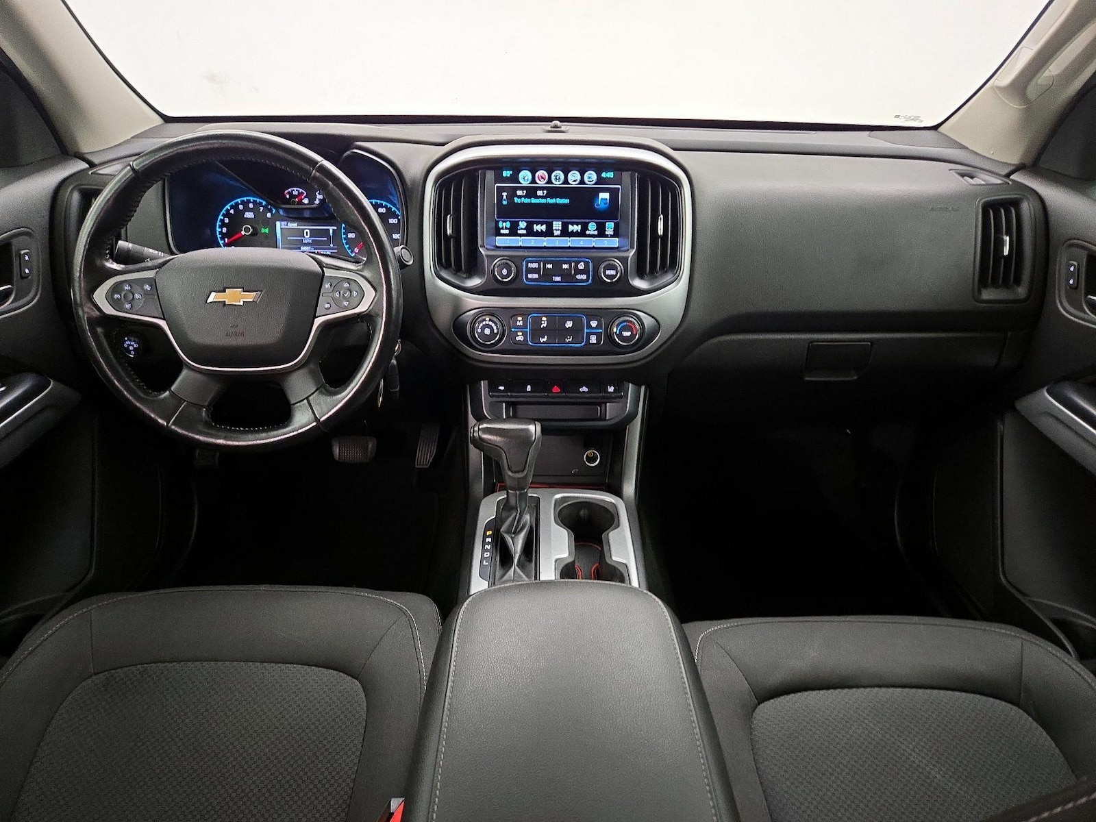 2018 Chevrolet Colorado LT - Photo 10