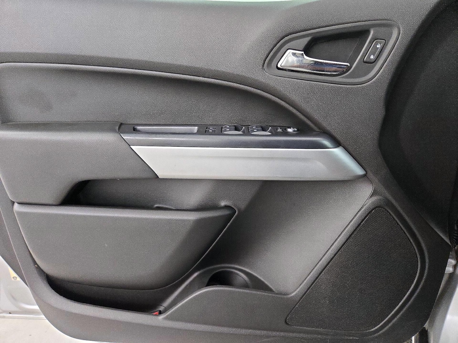 2018 Chevrolet Colorado LT - Photo 13