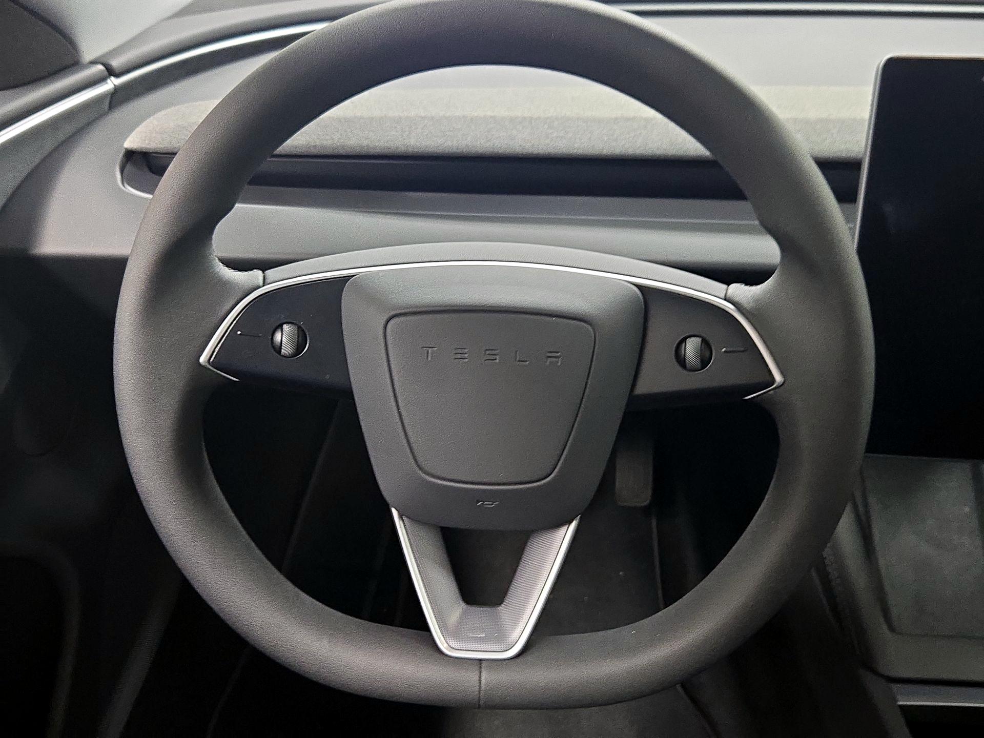Thumbnail: 2024 Tesla Model 3 - 10