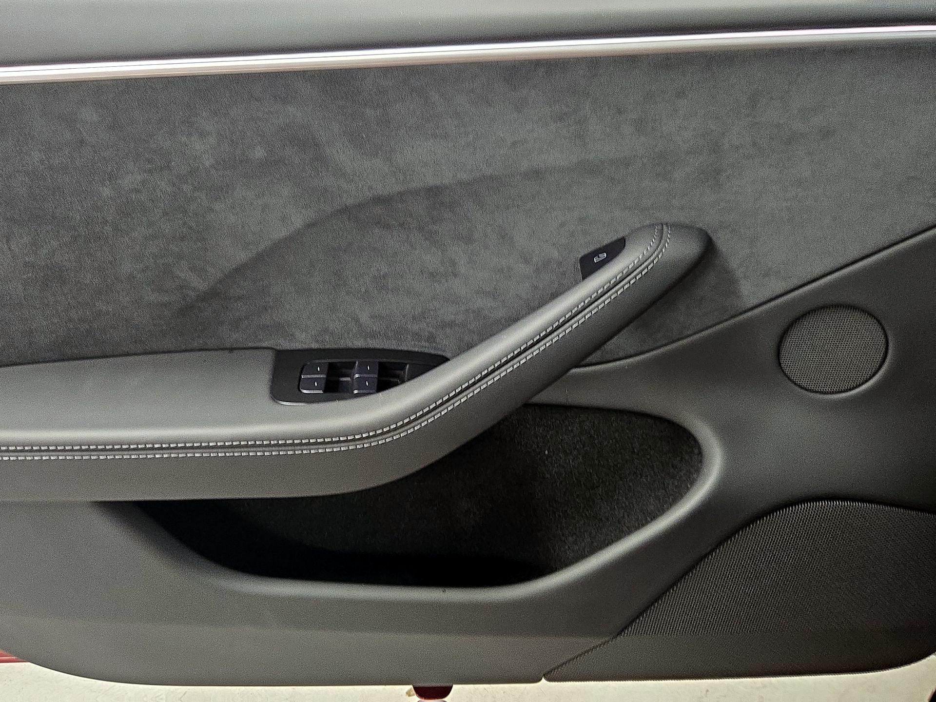 Thumbnail: 2024 Tesla Model 3 - 12