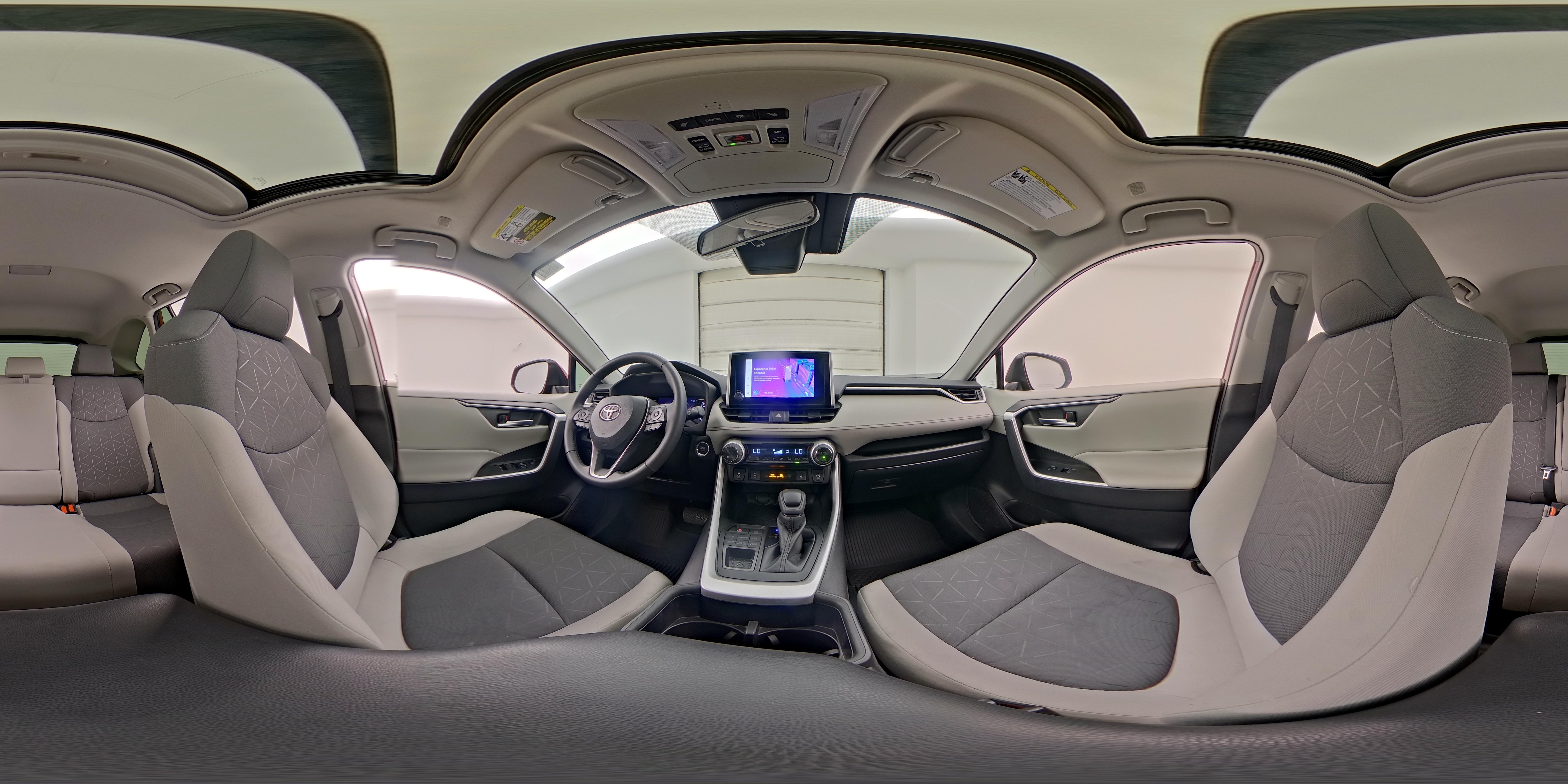 2023 Toyota RAV4 XLE - Photo 26