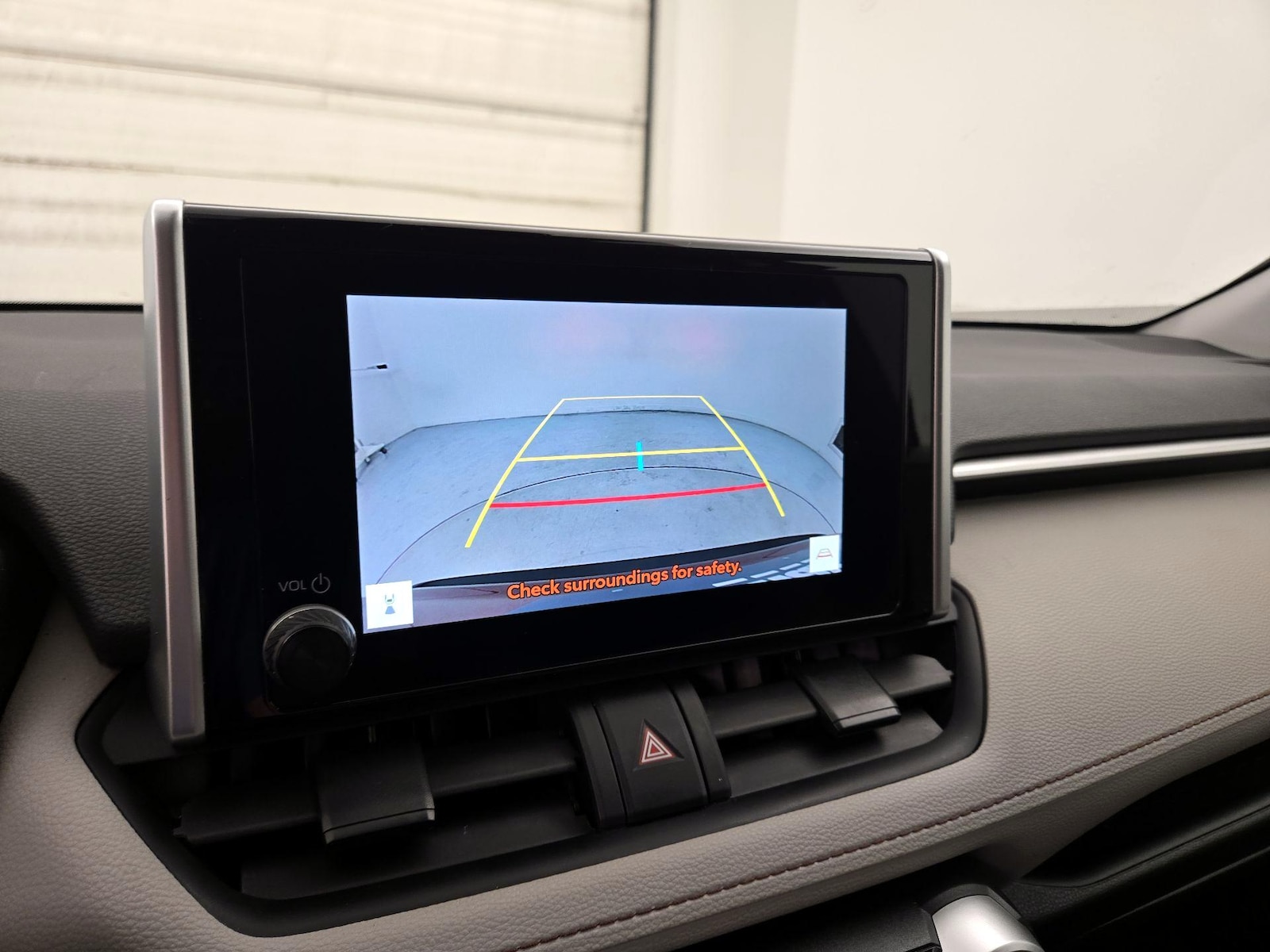 2023 Toyota RAV4 XLE - Photo 15