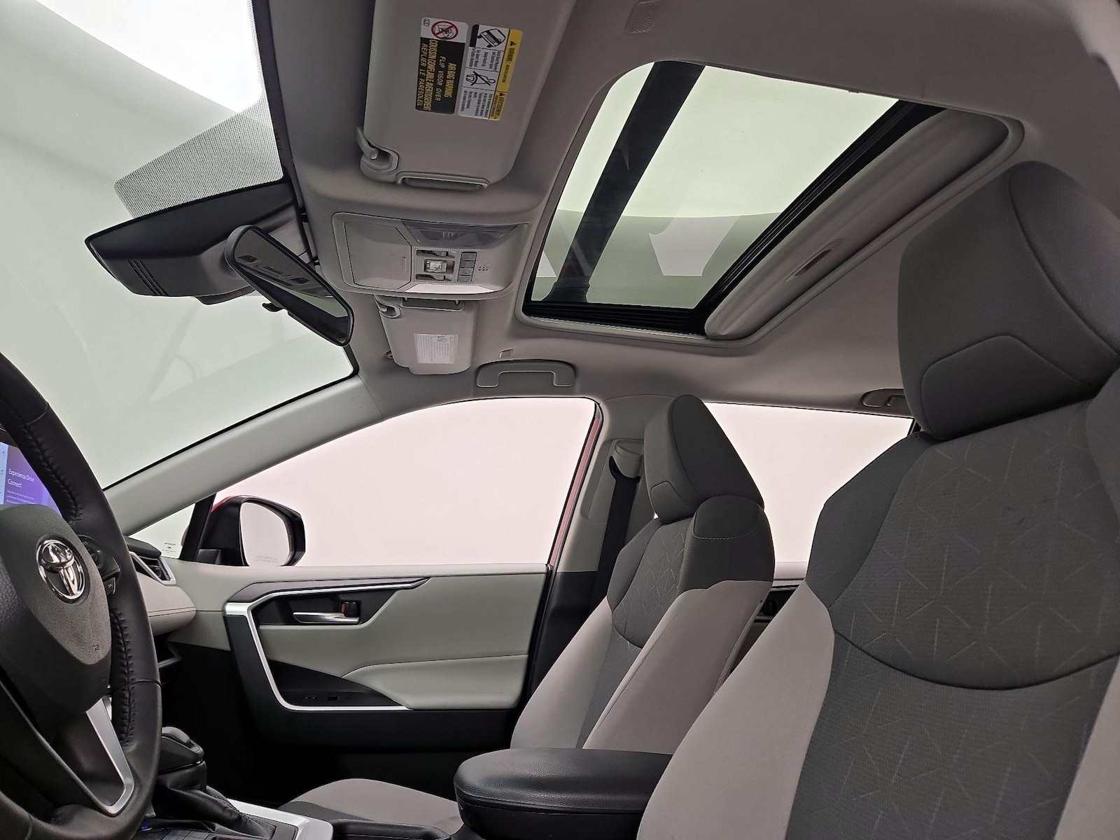 2023 Toyota RAV4 XLE - Photo 20