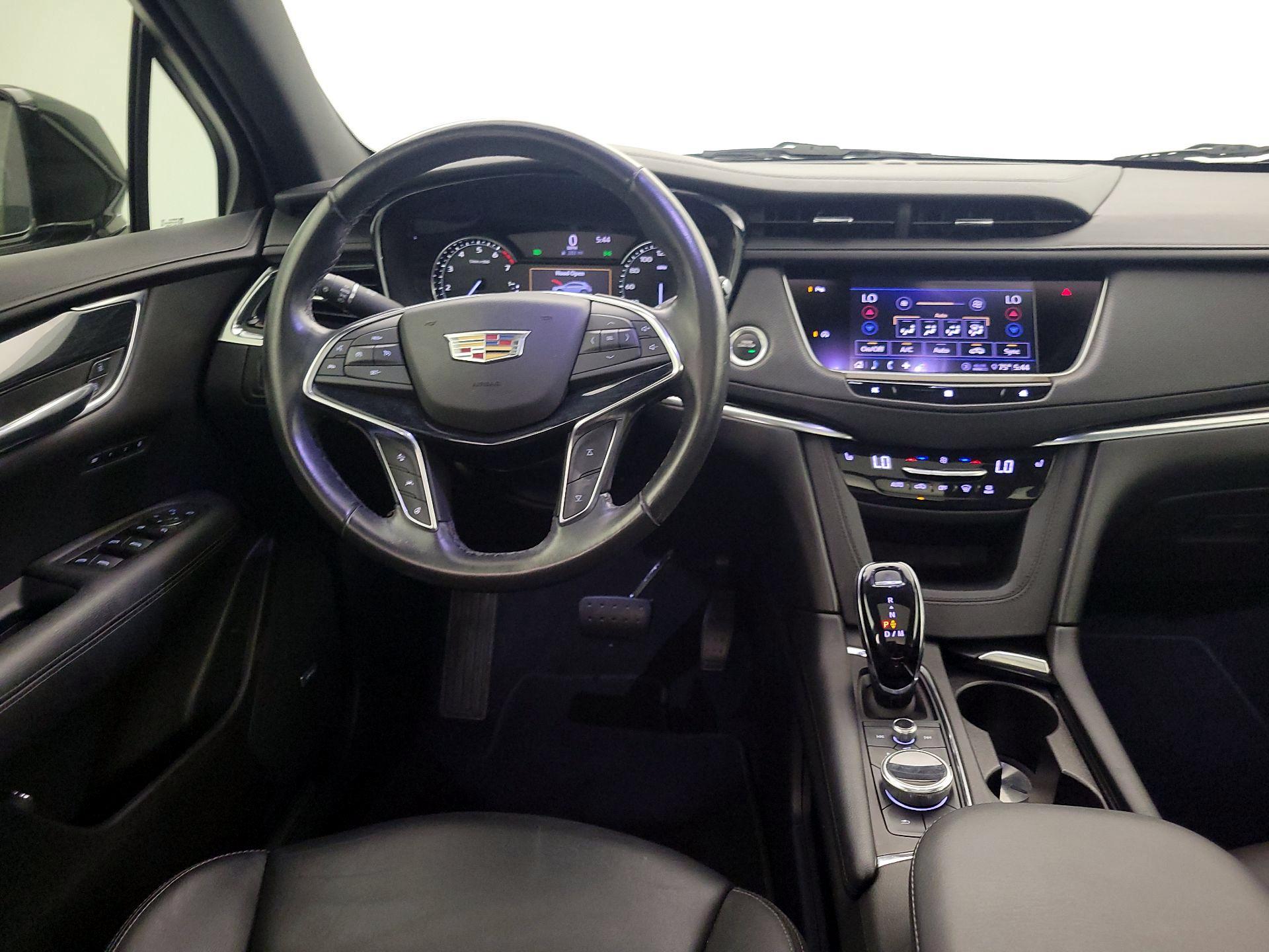 Thumbnail: 2020 Cadillac XT5 - 10