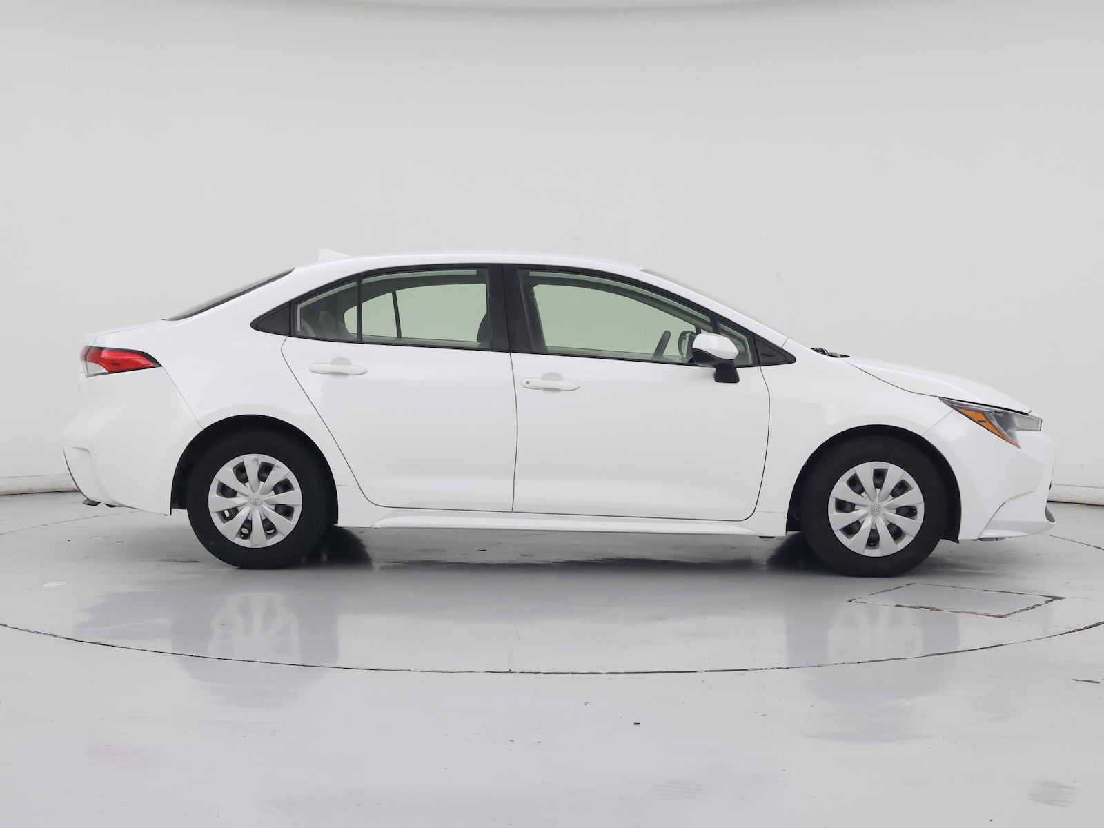2020 Toyota Corolla L - Photo 8