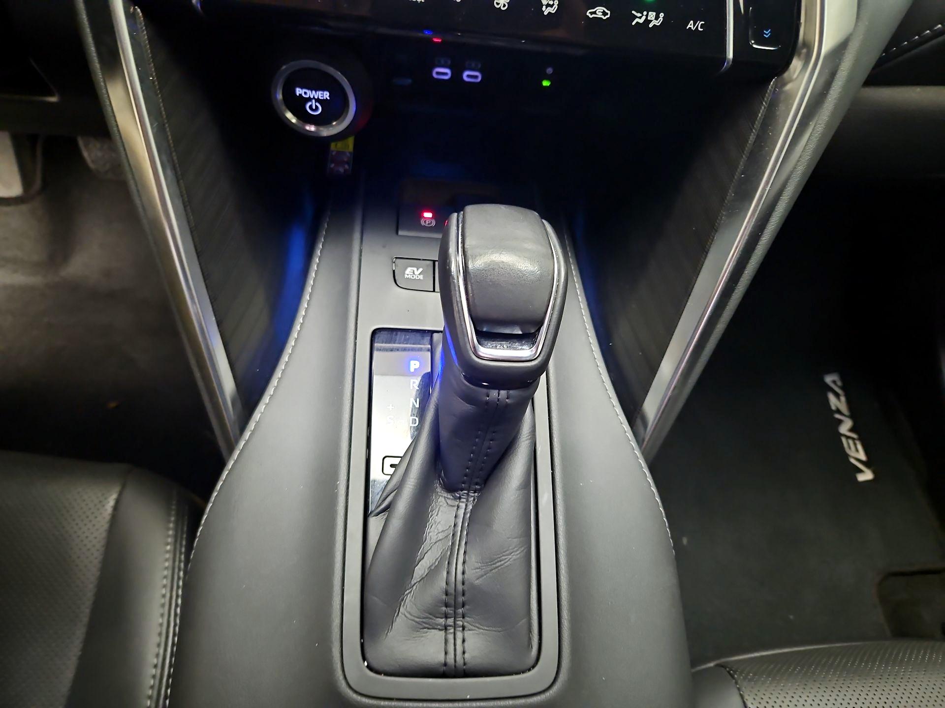Thumbnail: 2024 Toyota Venza - 17