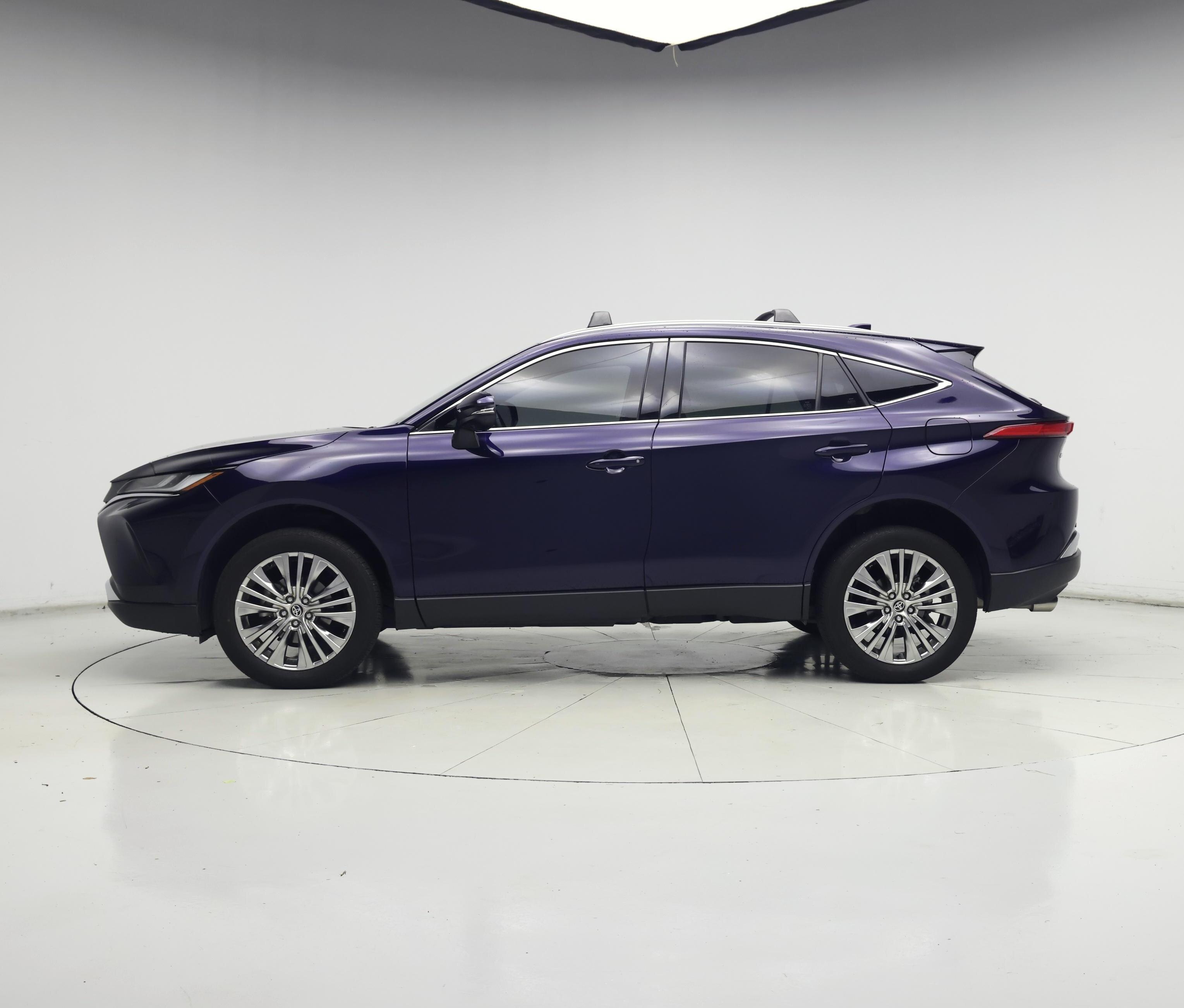 Thumbnail: 2024 Toyota Venza - 3