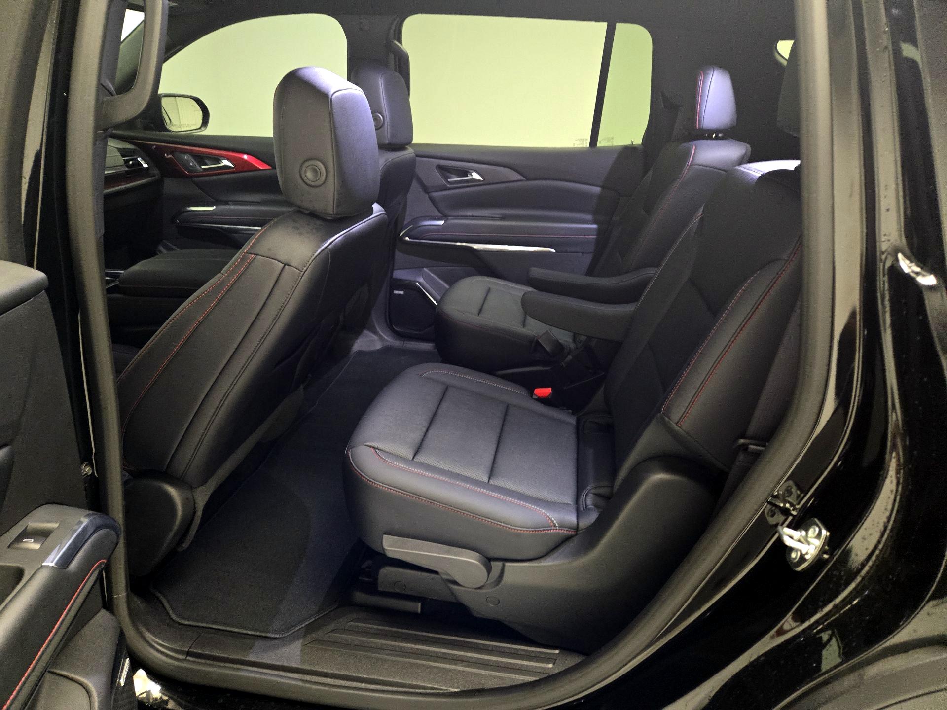 Thumbnail: 2026 Chevrolet Traverse - 19