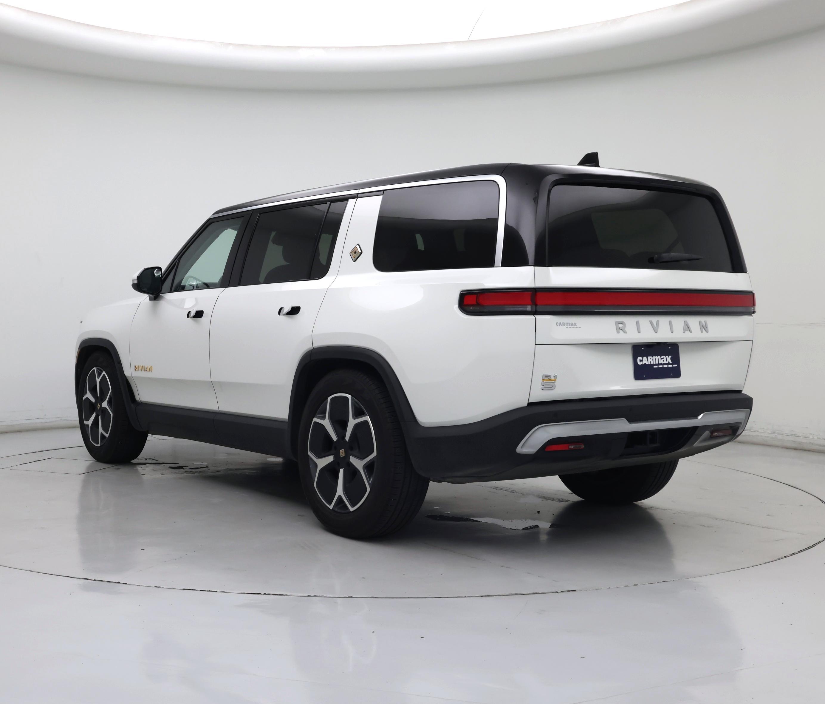 Thumbnail: 2023 Rivian R1S - 2