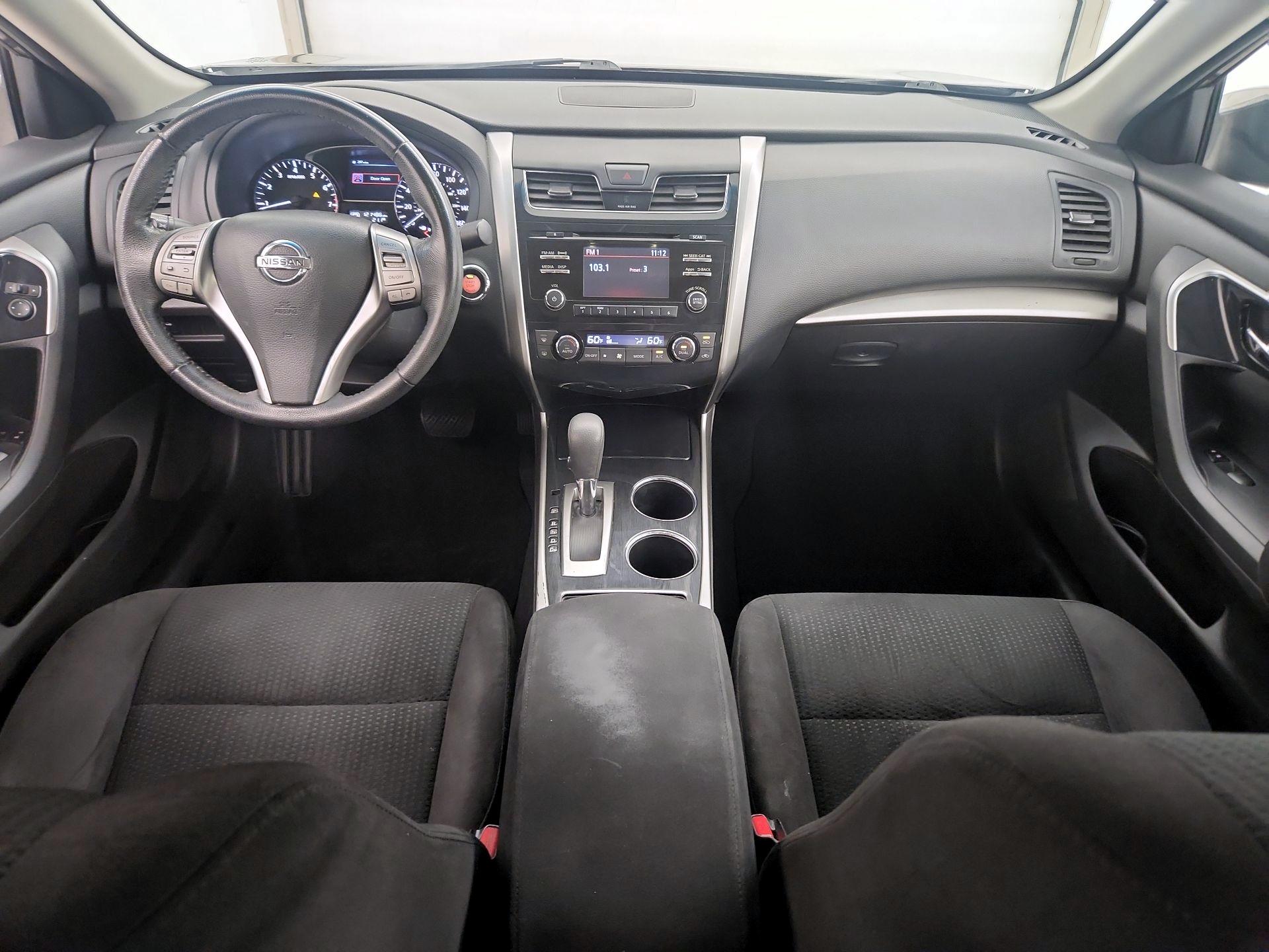 Thumbnail: 2014 Nissan Altima - 9