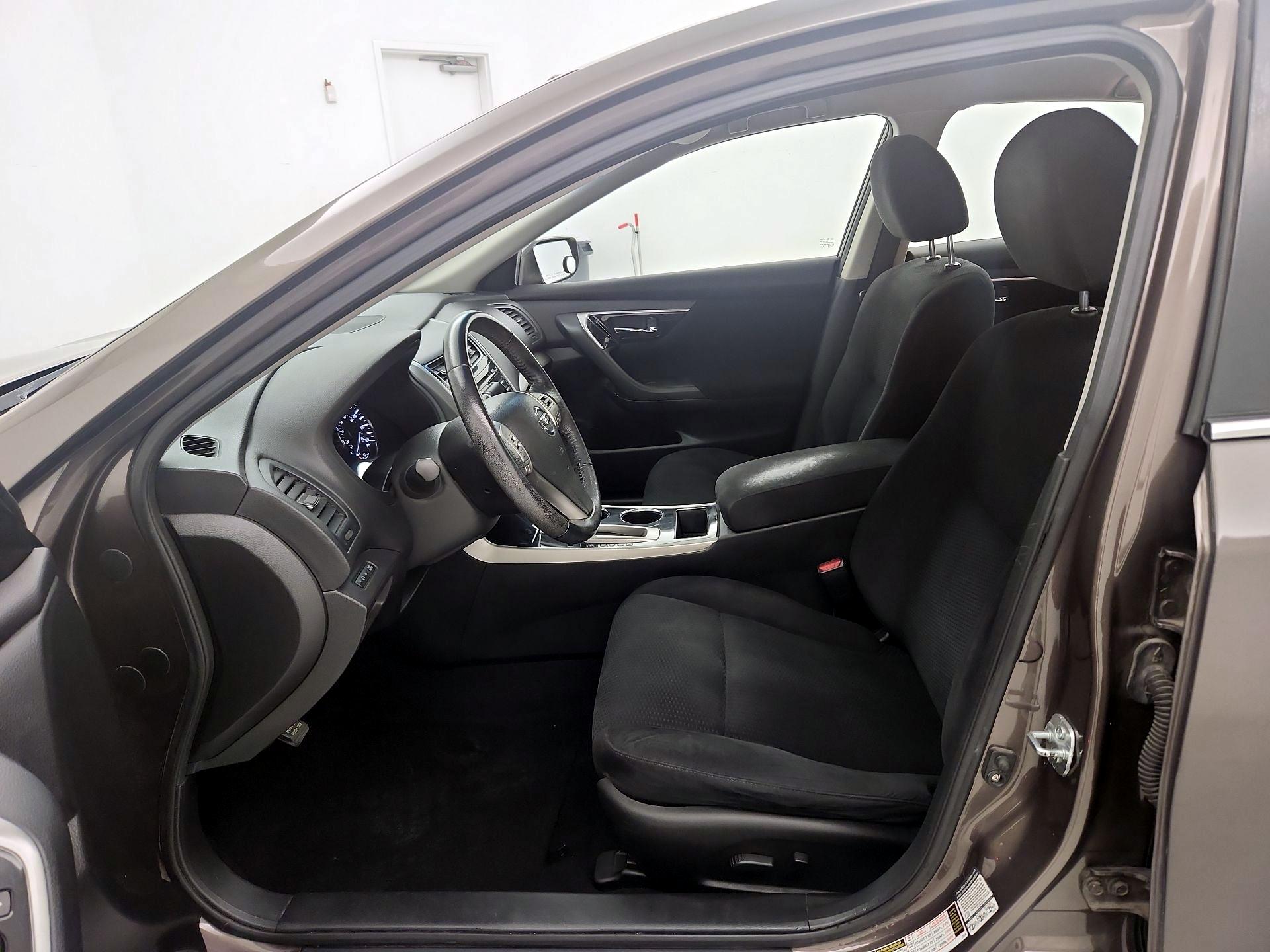 Thumbnail: 2014 Nissan Altima - 11