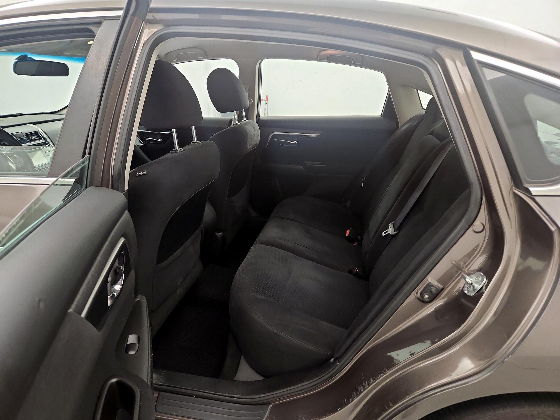 Thumbnail: 2014 Nissan Altima - 19