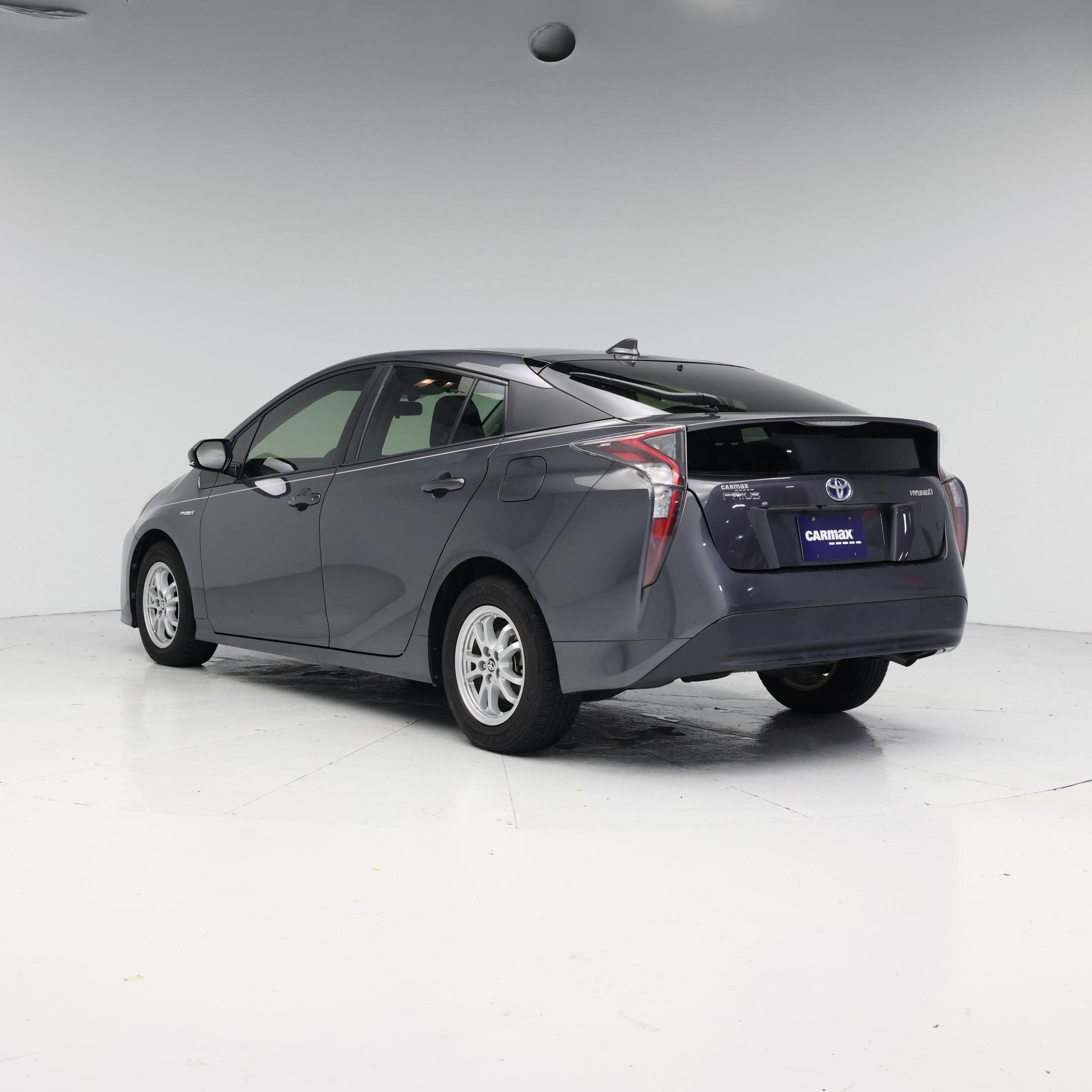 Thumbnail: 2016 Toyota Prius - 2
