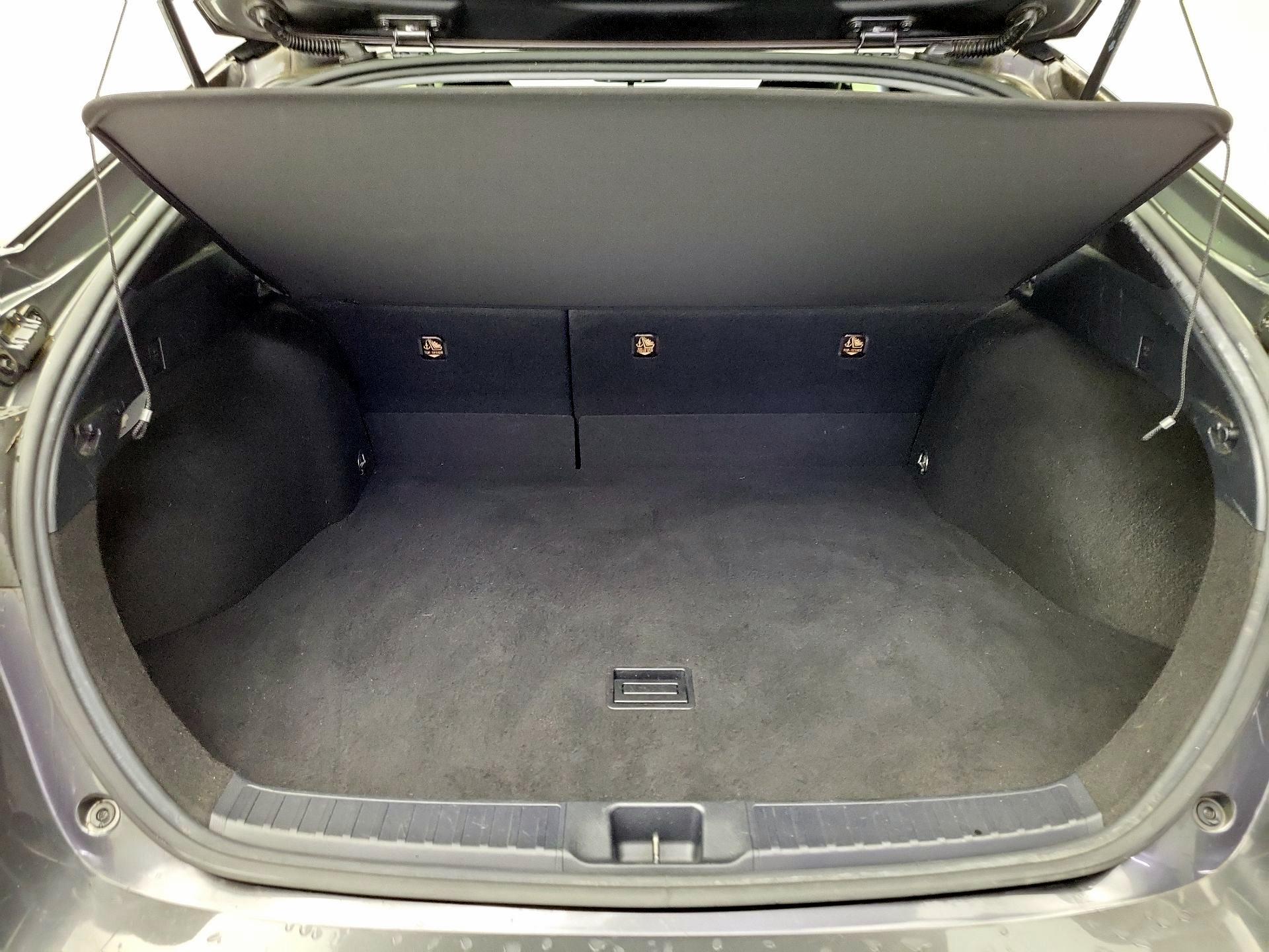 Thumbnail: 2016 Toyota Prius - 20