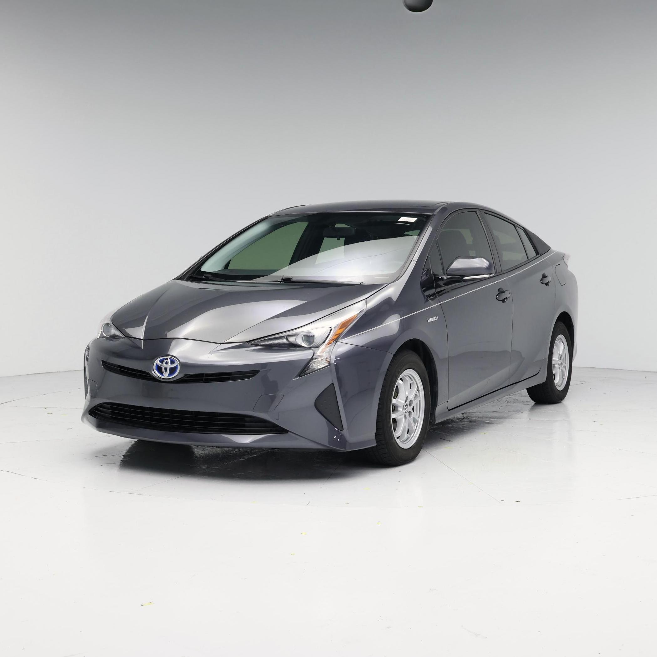Thumbnail: 2016 Toyota Prius - 4