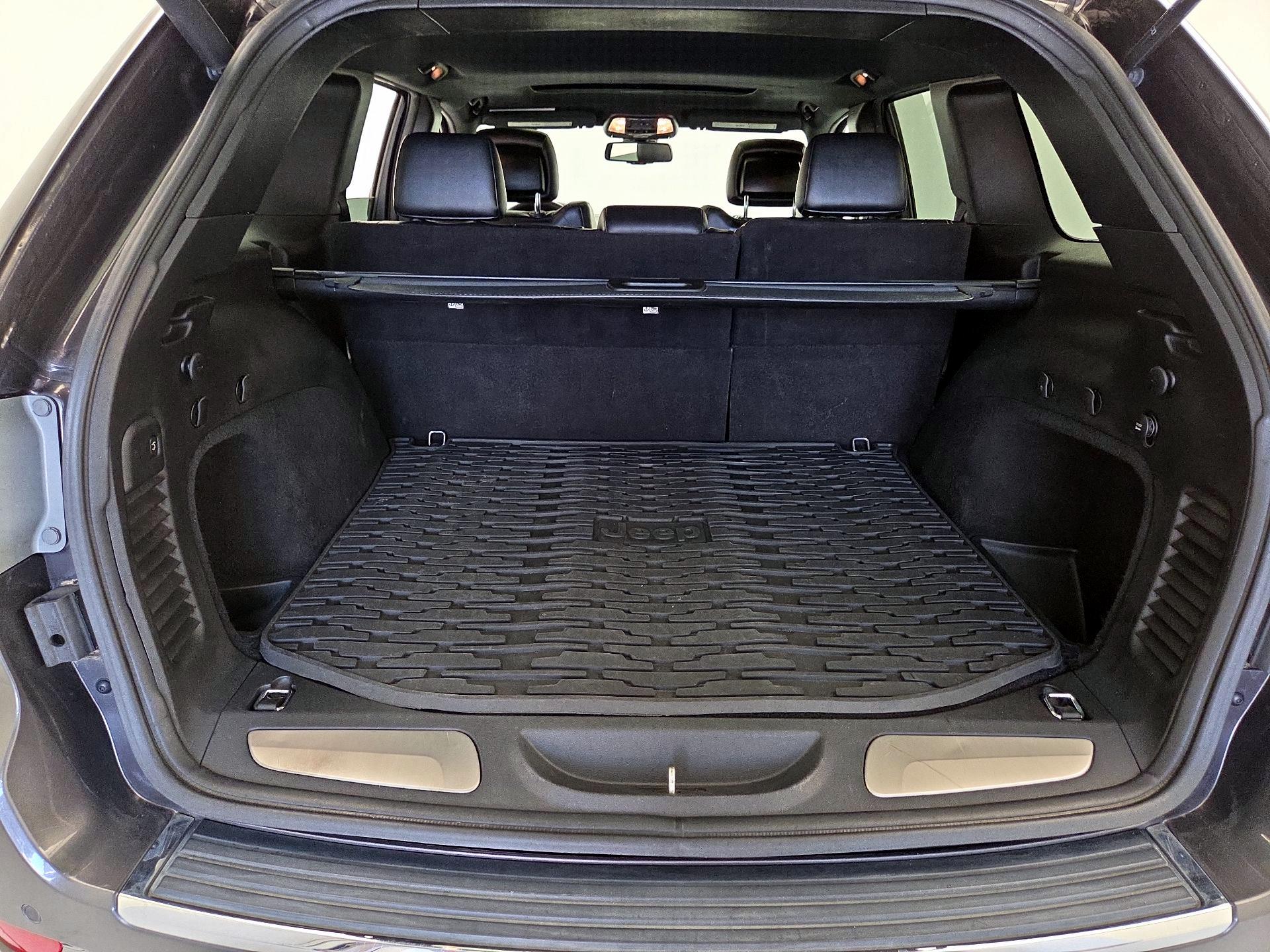 Thumbnail: 2015 Jeep Grand Cherokee - 20