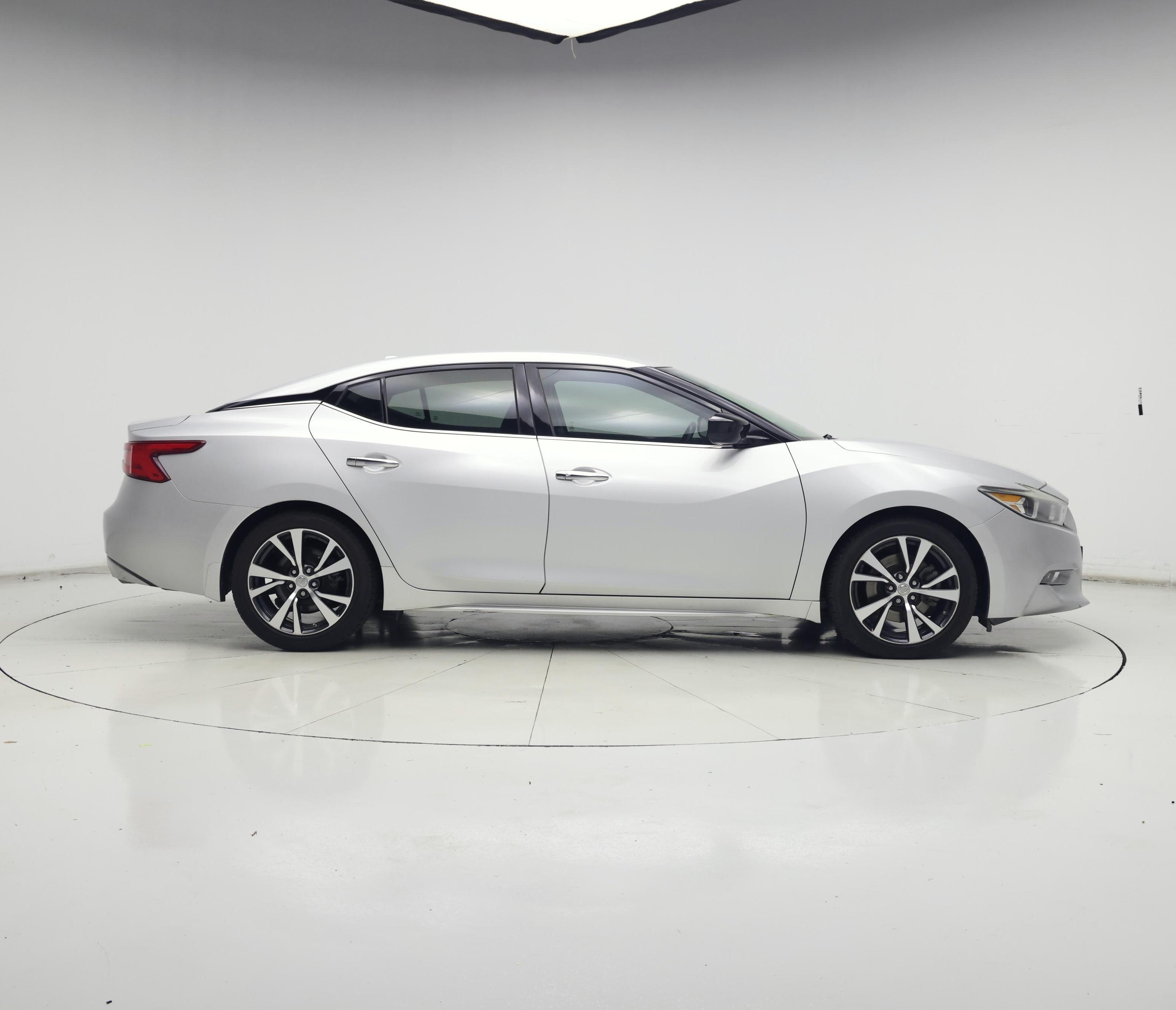 Thumbnail: 2017 Nissan Maxima - 7