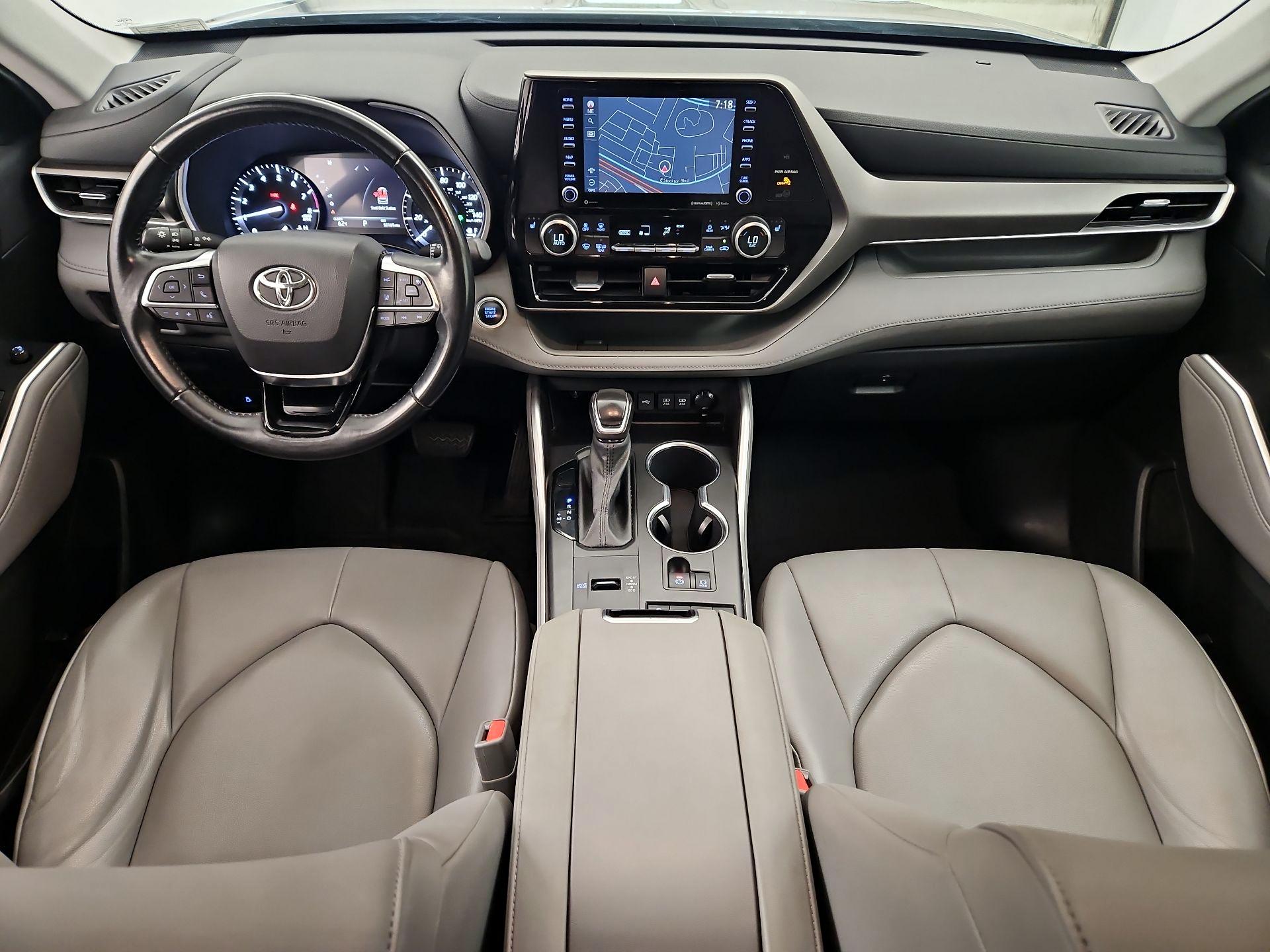 Thumbnail: 2021 Toyota Highlander - 9