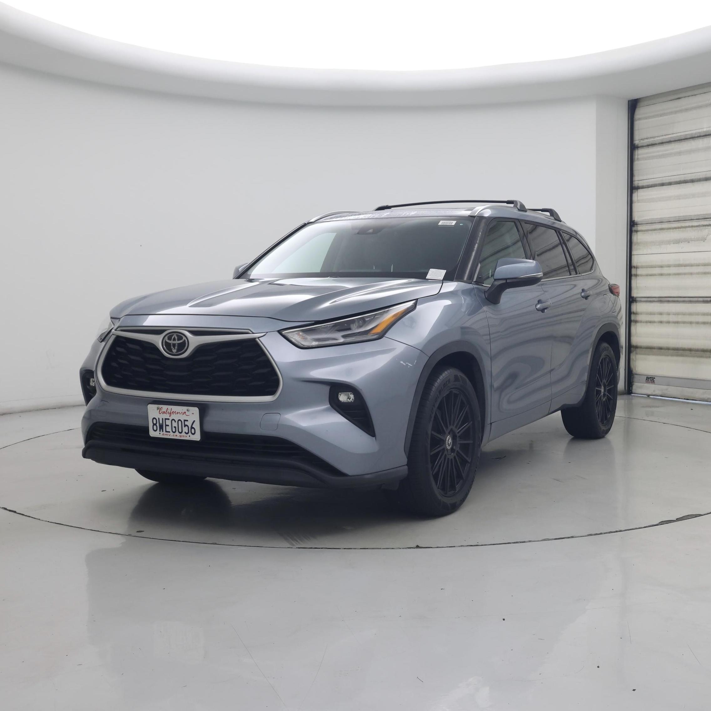 Thumbnail: 2021 Toyota Highlander - 4