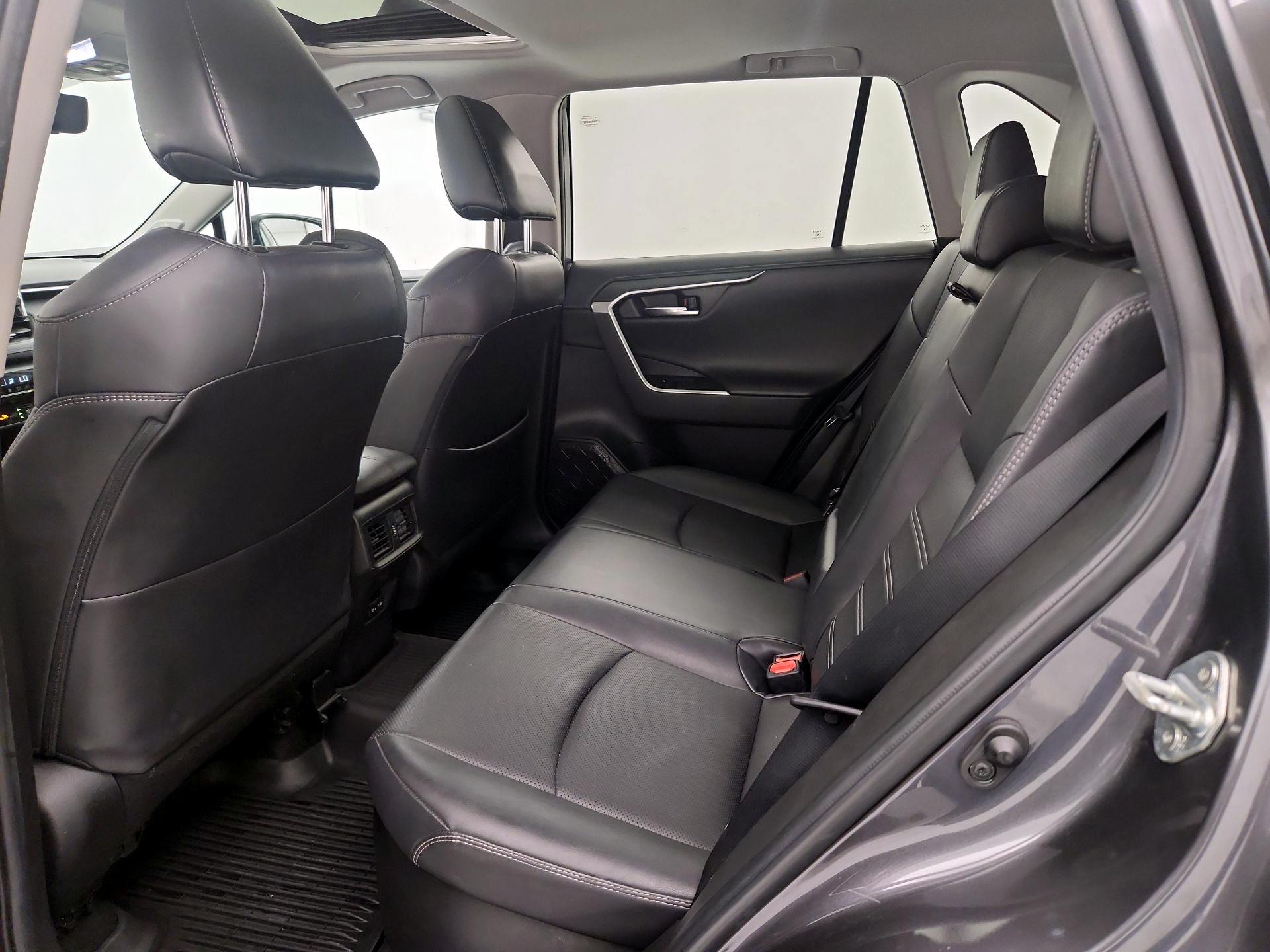 Thumbnail: 2022 Toyota RAV4 - 20