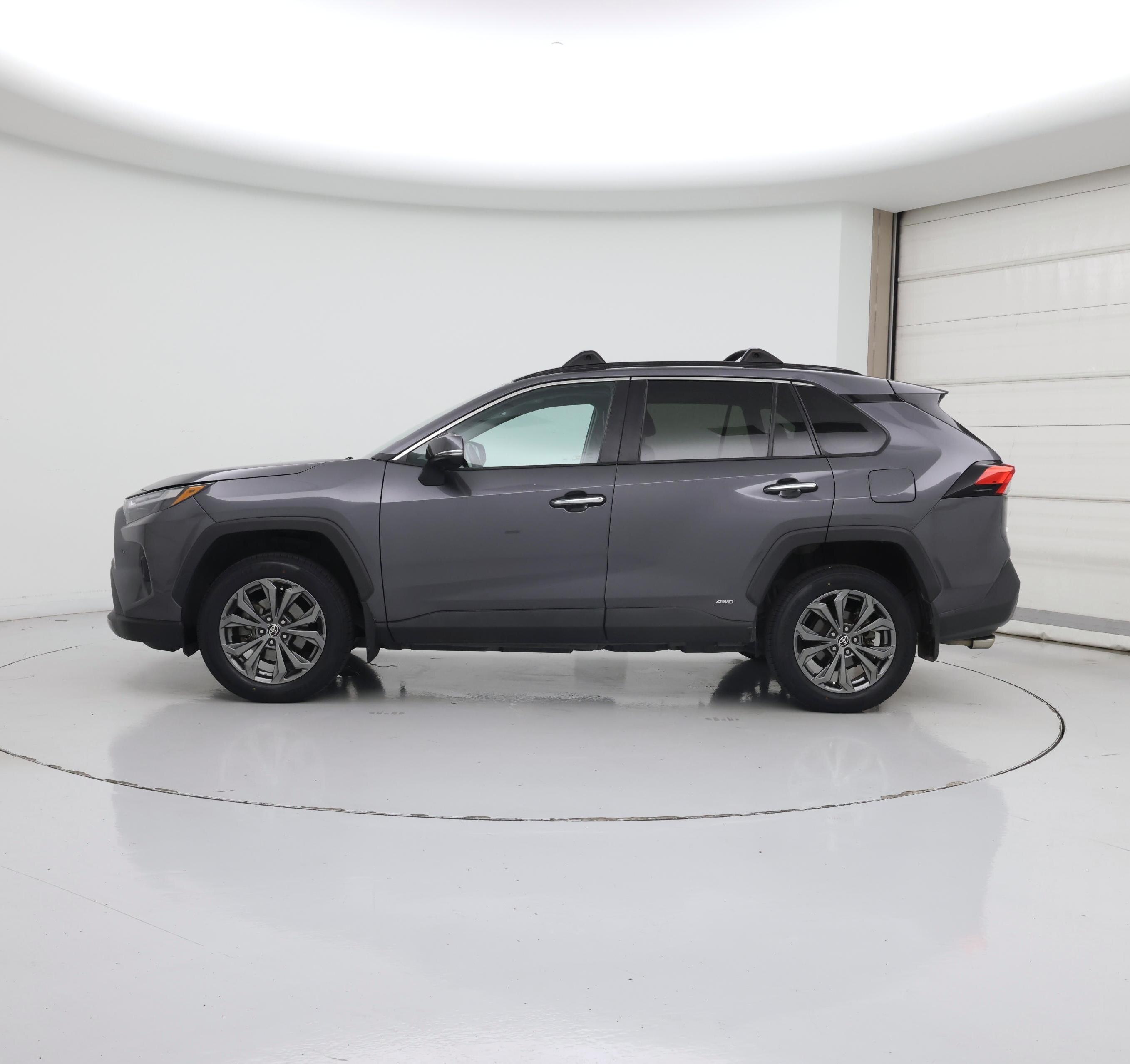 Thumbnail: 2022 Toyota RAV4 - 3