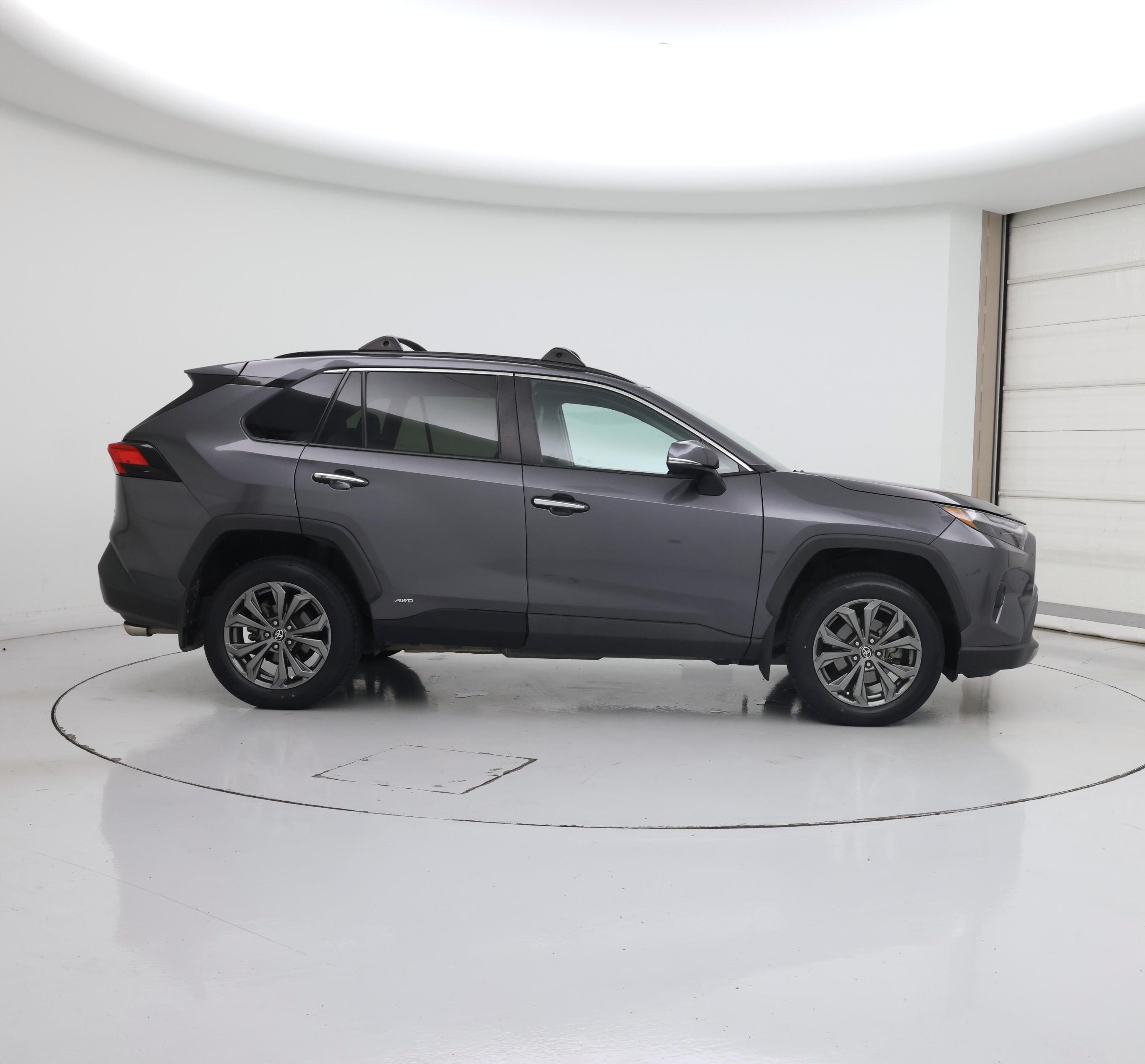 Thumbnail: 2022 Toyota RAV4 - 7