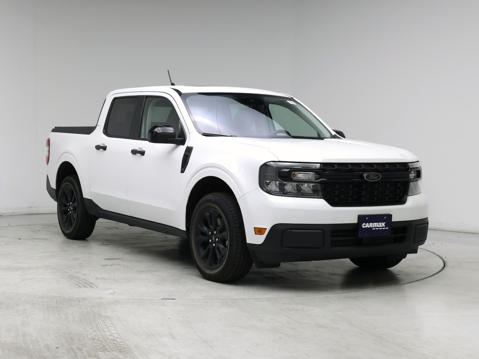 2023 Ford Maverick XLT - Photo 2