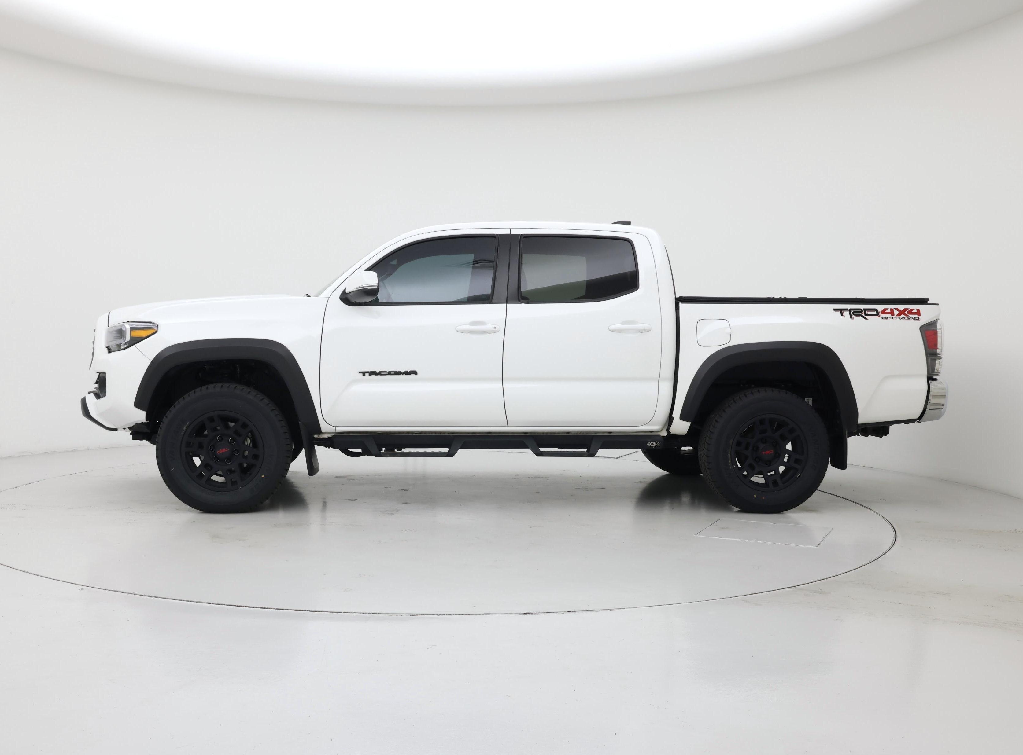 Thumbnail: 2023 Toyota Tacoma - 3