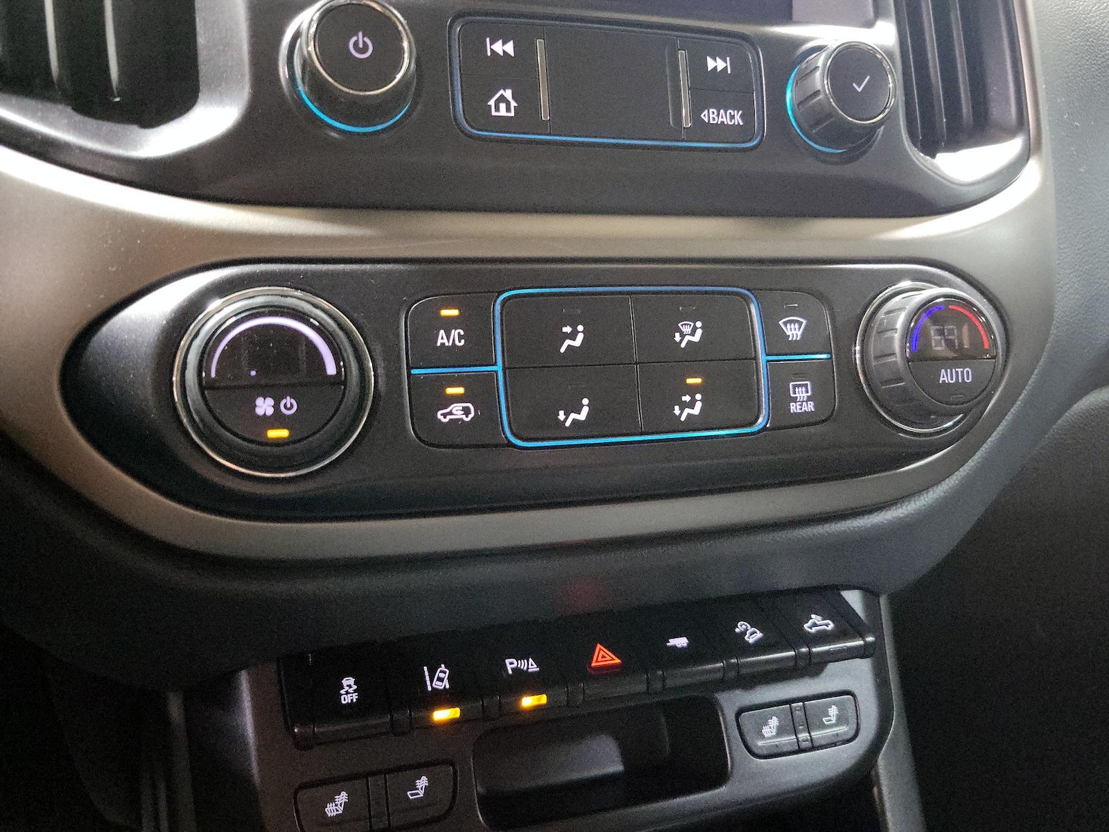 2021 Chevrolet Colorado Z71 - Photo 17