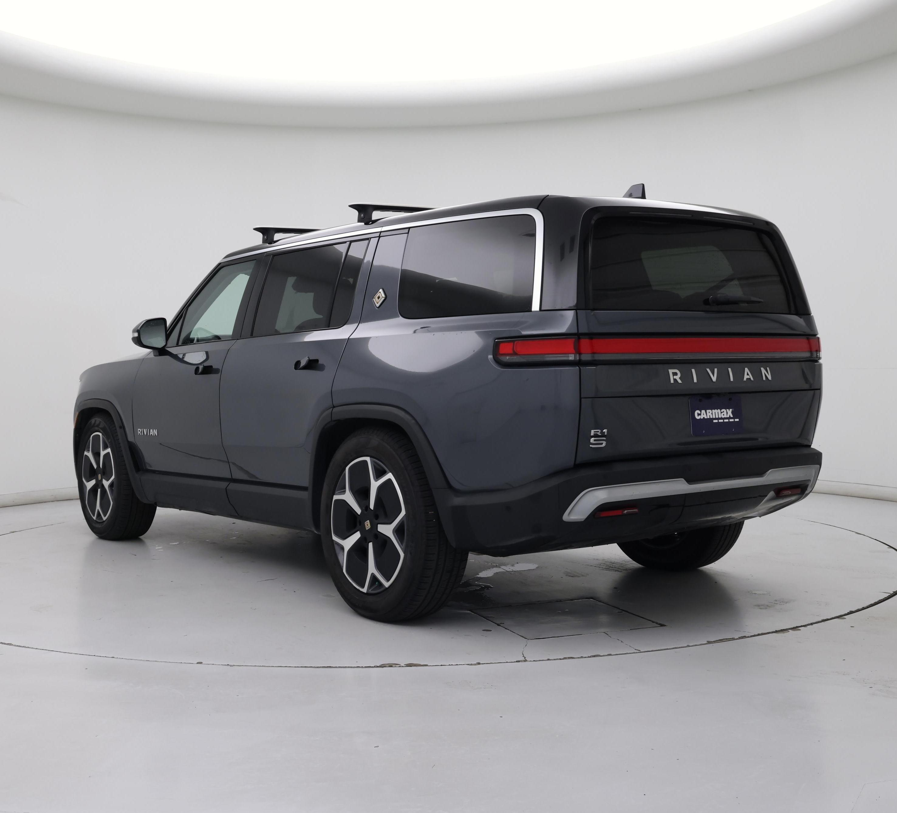 Thumbnail: 2024 Rivian R1S - 2