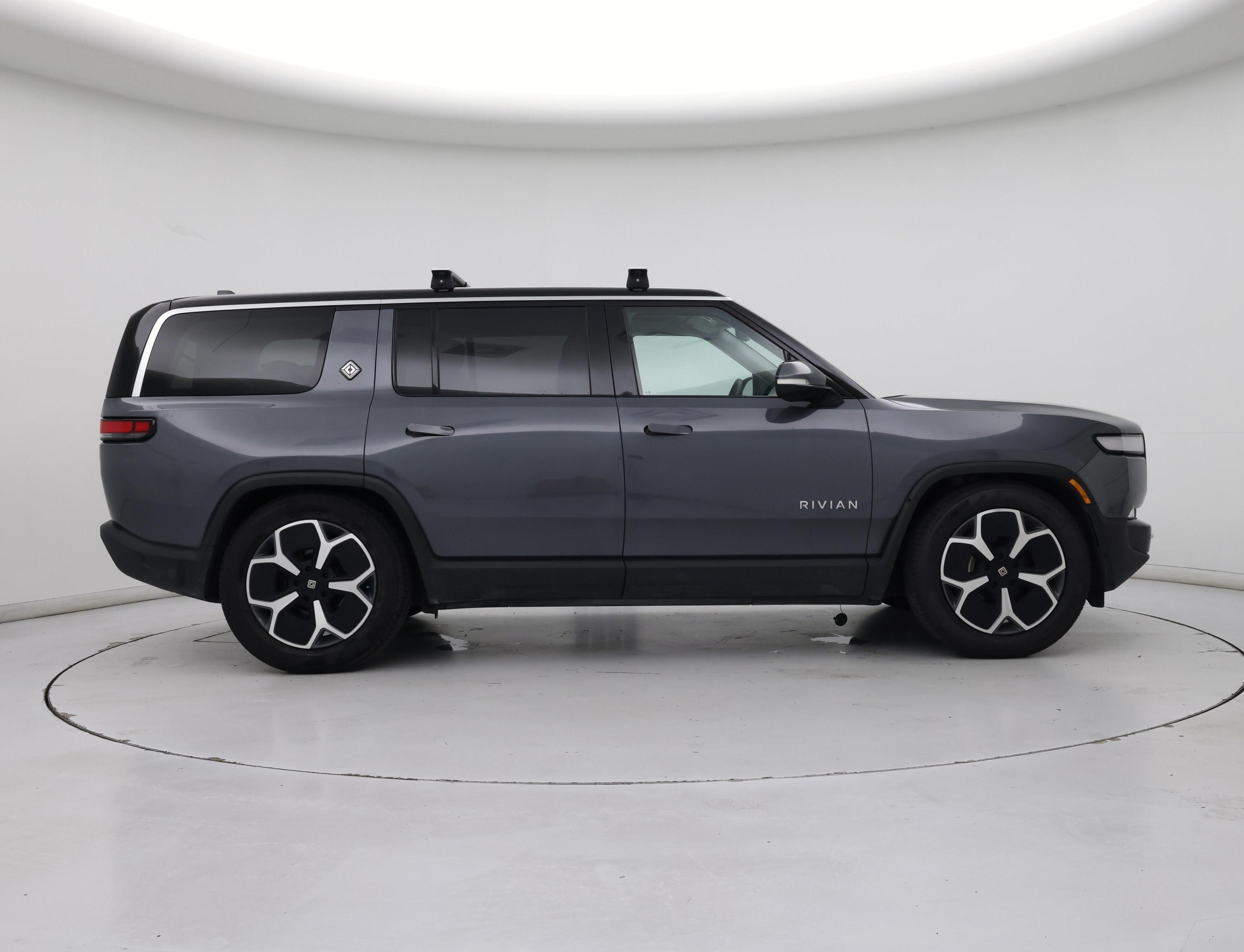 Thumbnail: 2024 Rivian R1S - 7