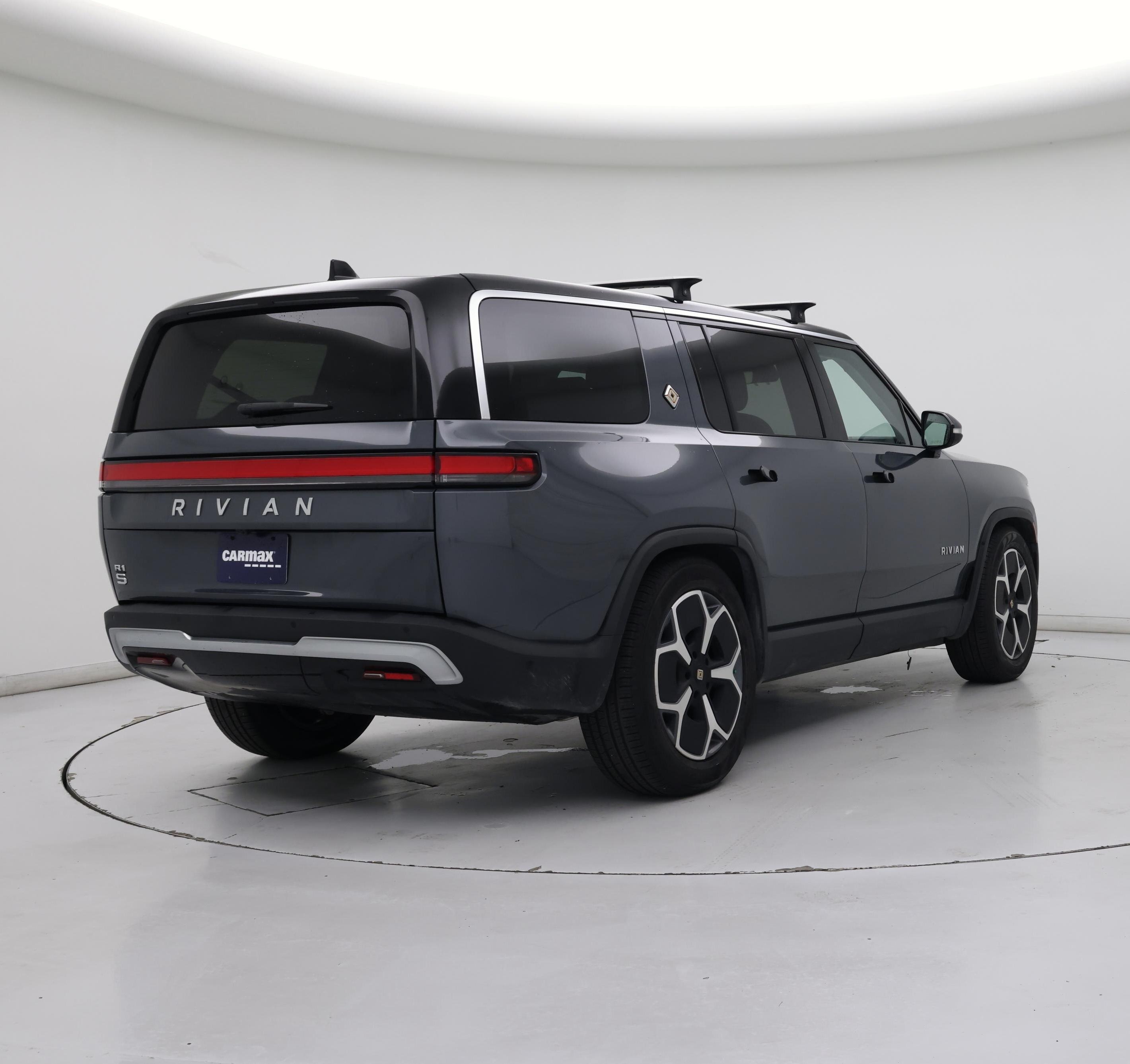 Thumbnail: 2024 Rivian R1S - 8