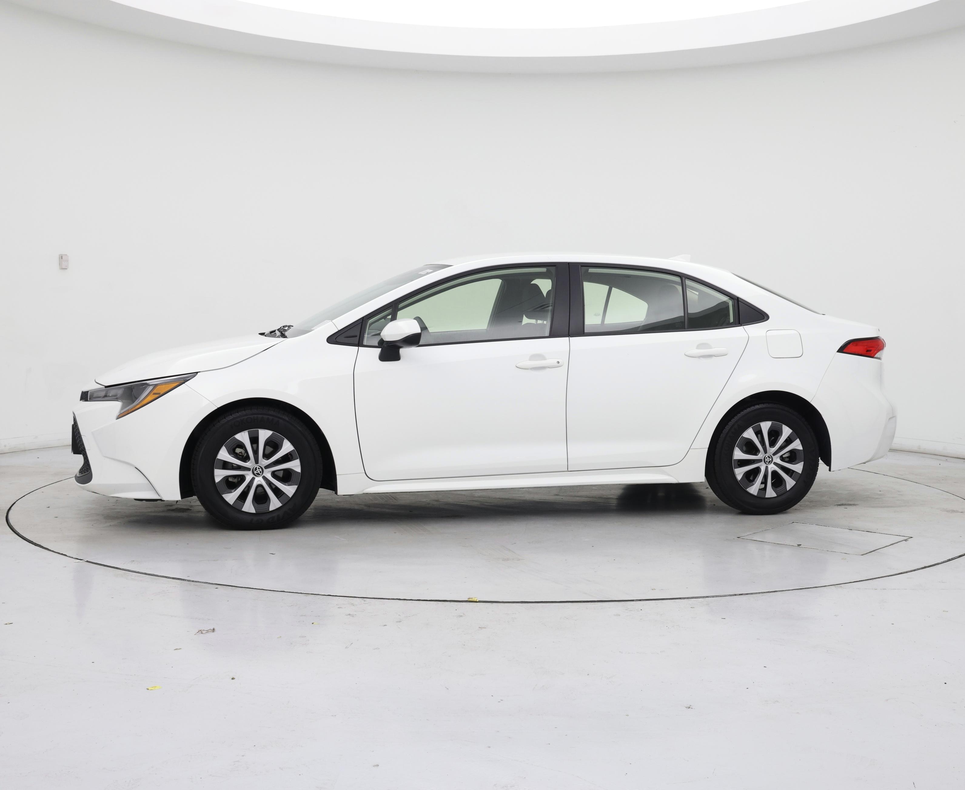 Thumbnail: 2022 Toyota Corolla - 3