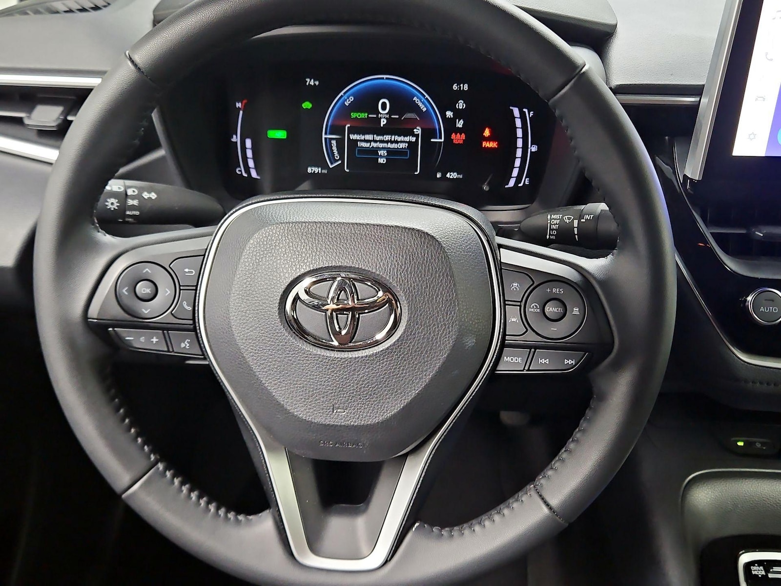 2025 Toyota Corolla SE - Photo 11