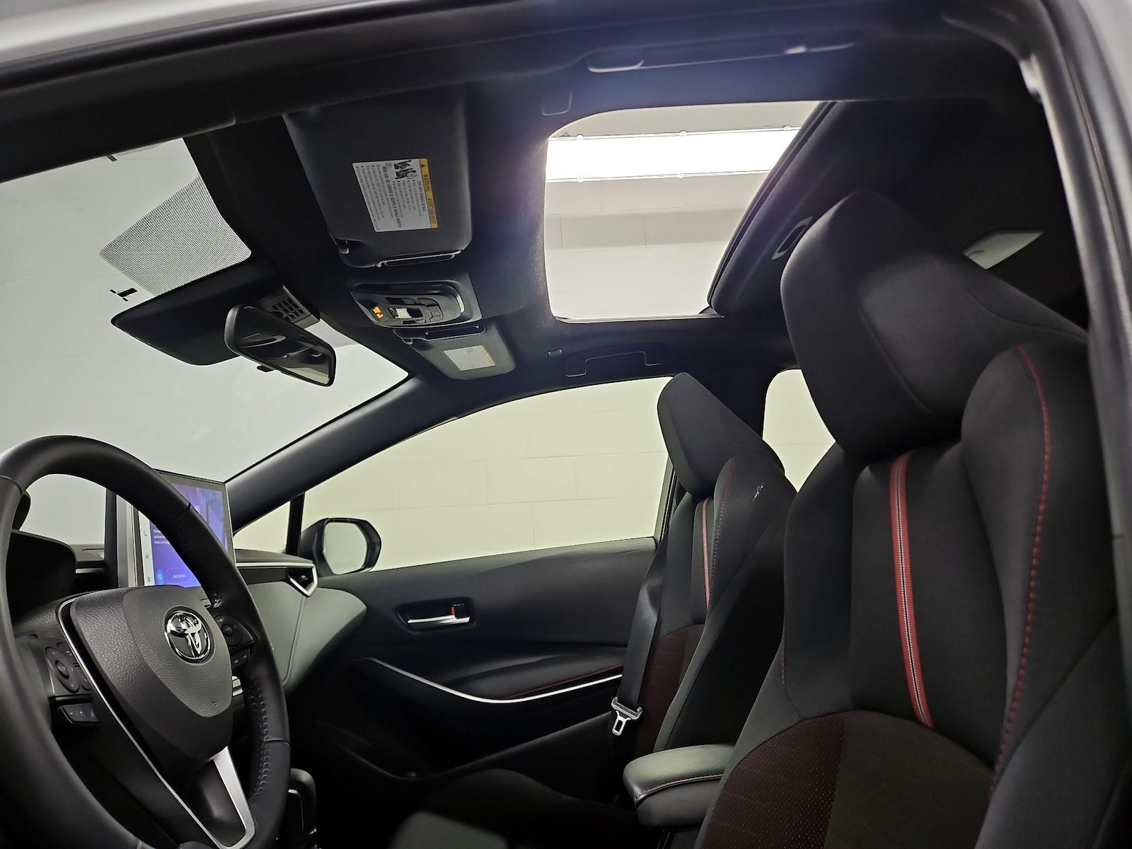 2025 Toyota Corolla SE - Photo 20