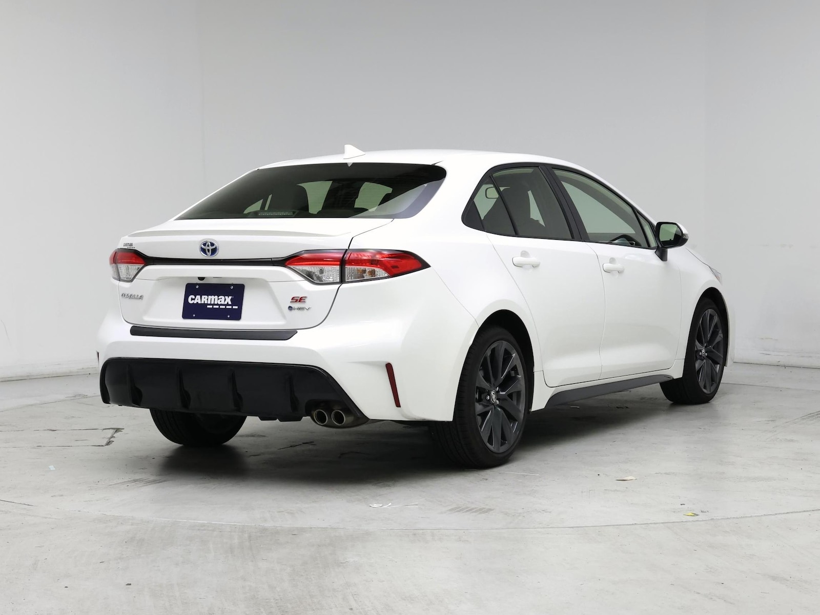 2025 Toyota Corolla SE - Photo 9