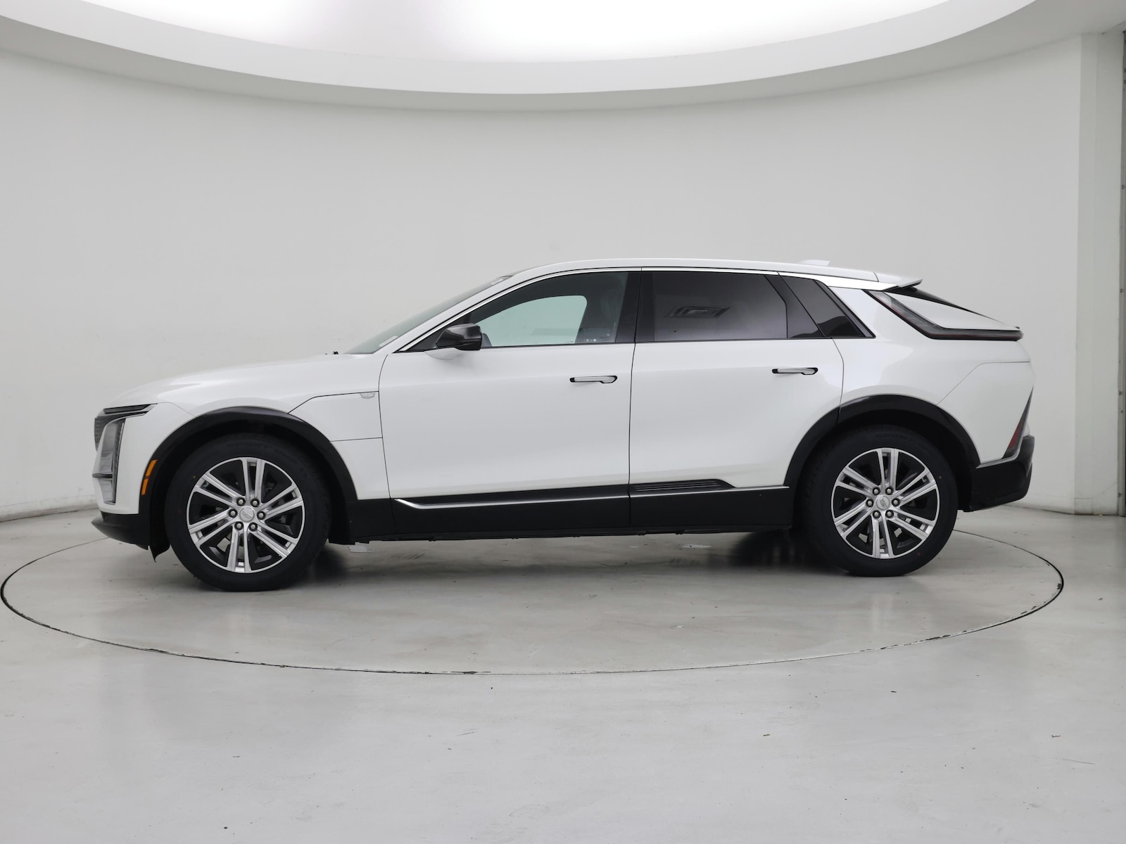 2024 Cadillac LYRIQ Tech - Photo 4