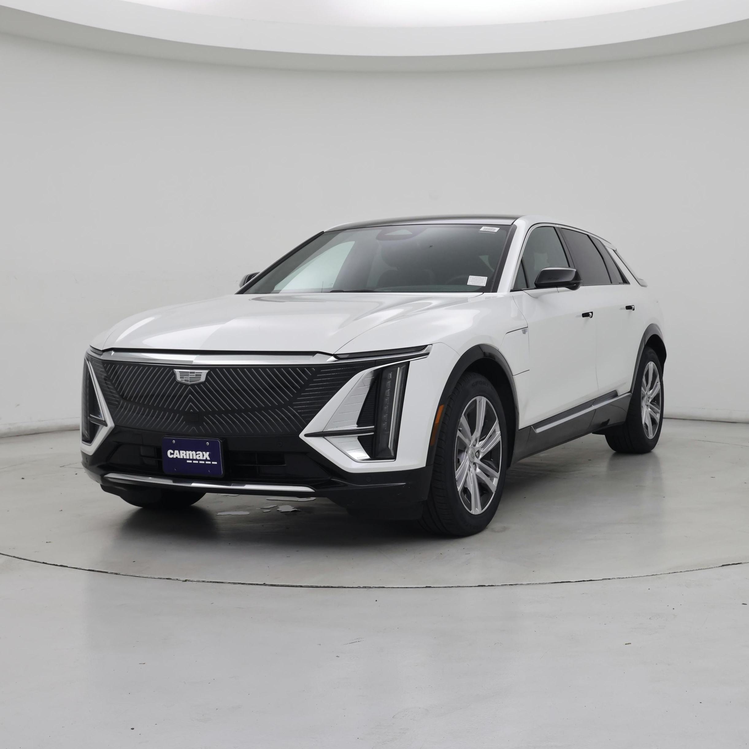 Thumbnail: 2024 Cadillac Lyriq - 4