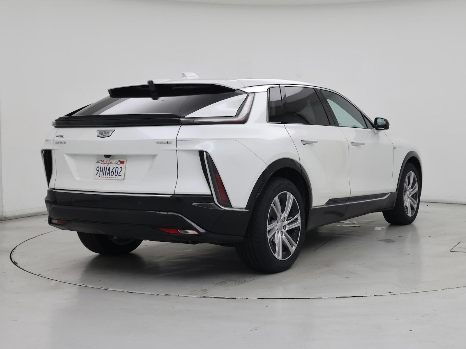 2024 Cadillac LYRIQ Tech - Photo 9