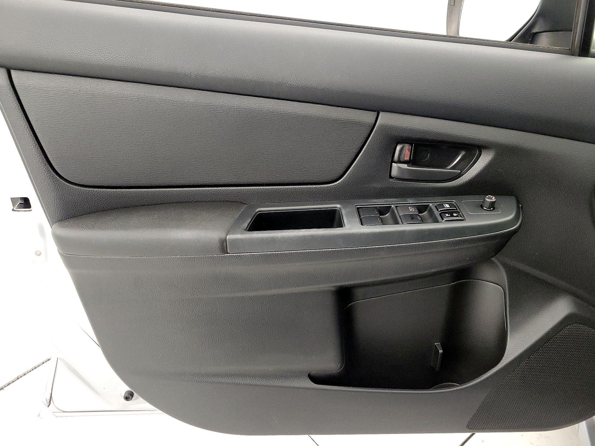 Thumbnail: 2014 Subaru Impreza - 12