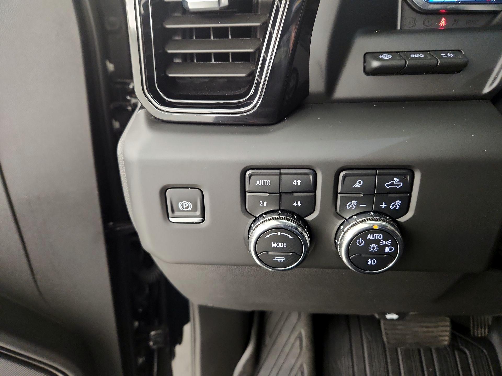 Thumbnail: 2025 GMC Sierra 1500 - 13
