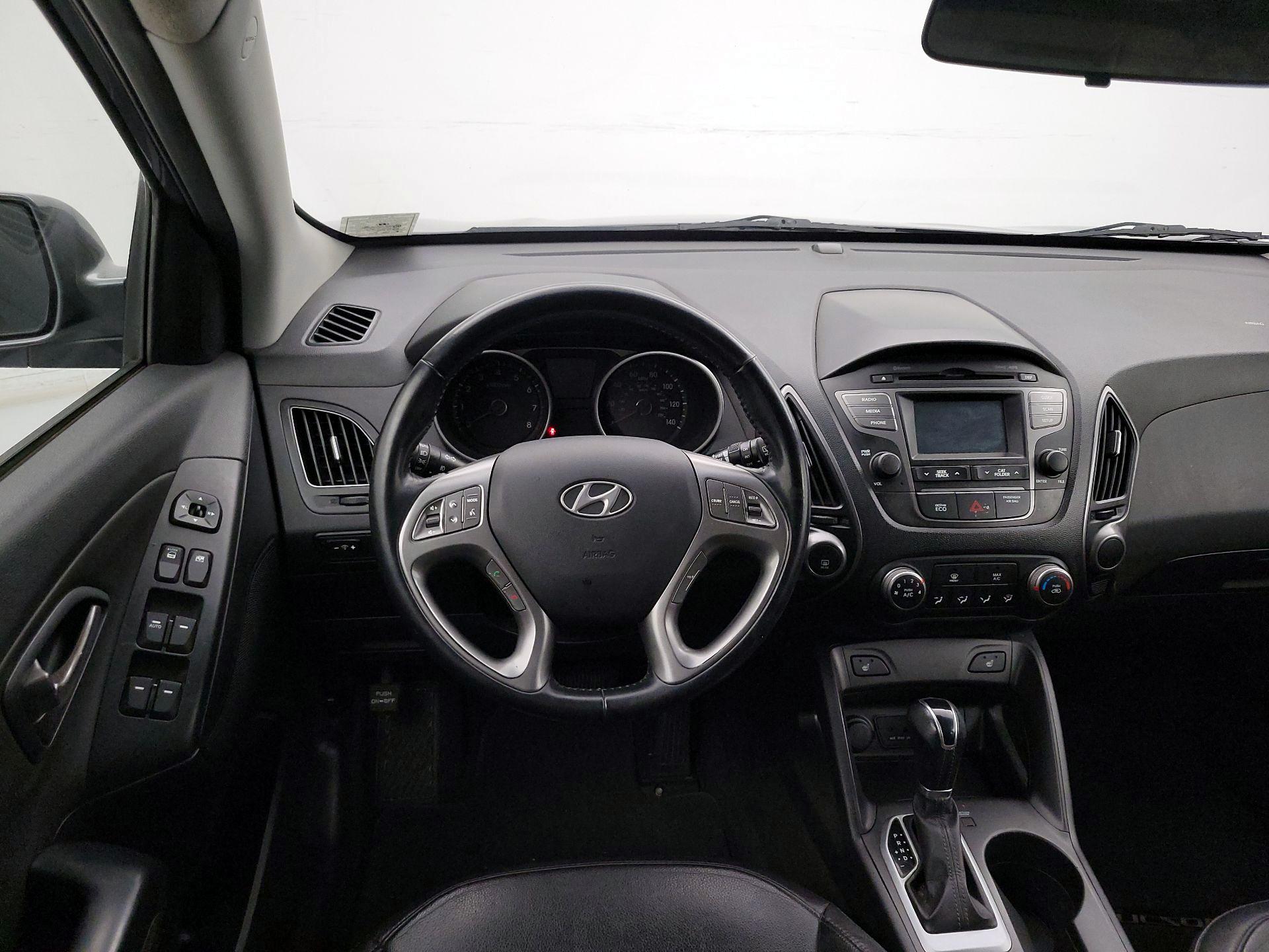 Thumbnail: 2014 Hyundai Tucson - 10